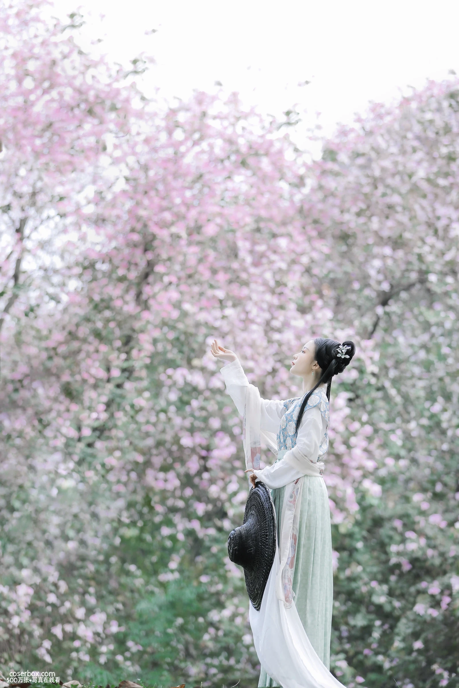 [YITUYU艺图语] 2022.04.25 NO.1095 春庭暮 涵涵 [19P-265MB] - 在线看可下载原图