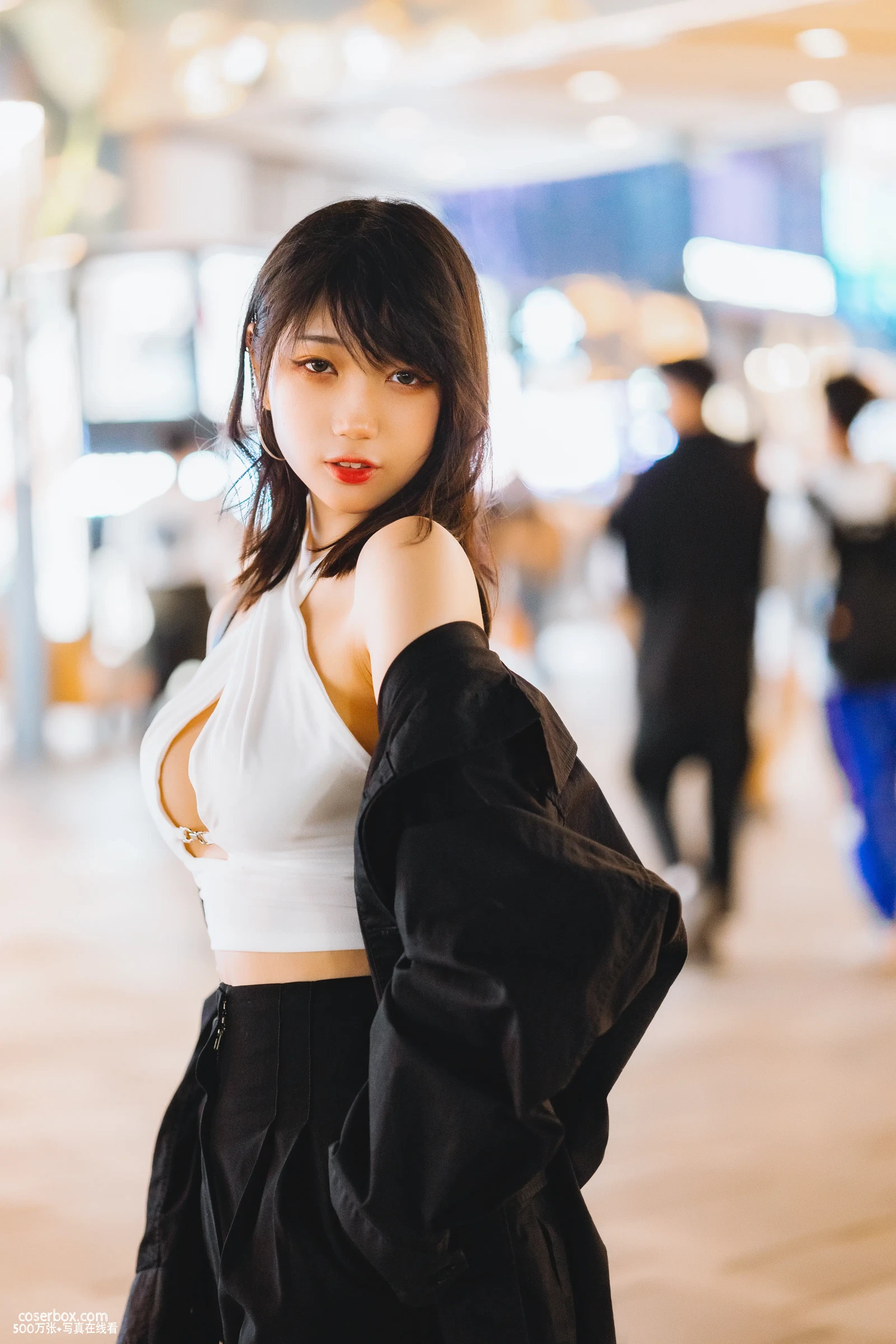 [YITUYU艺图语] 2022.04.29 NO.1136 夜行 周叽叽 [26P-332MB] - 在线看可下载原图