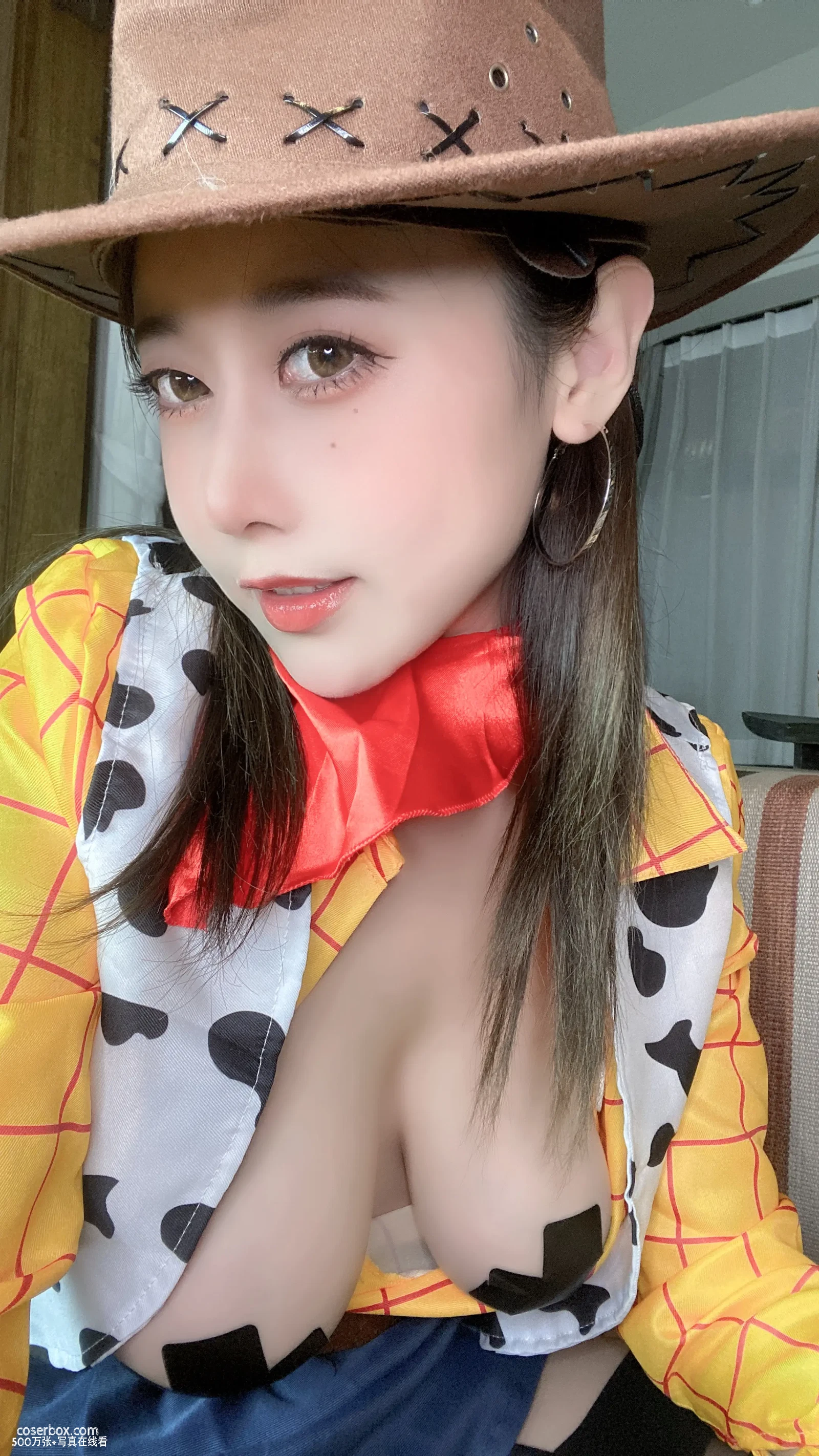 奈汐酱nice NO.013 25号自拍本 胡迪 - 在线看可下载原图