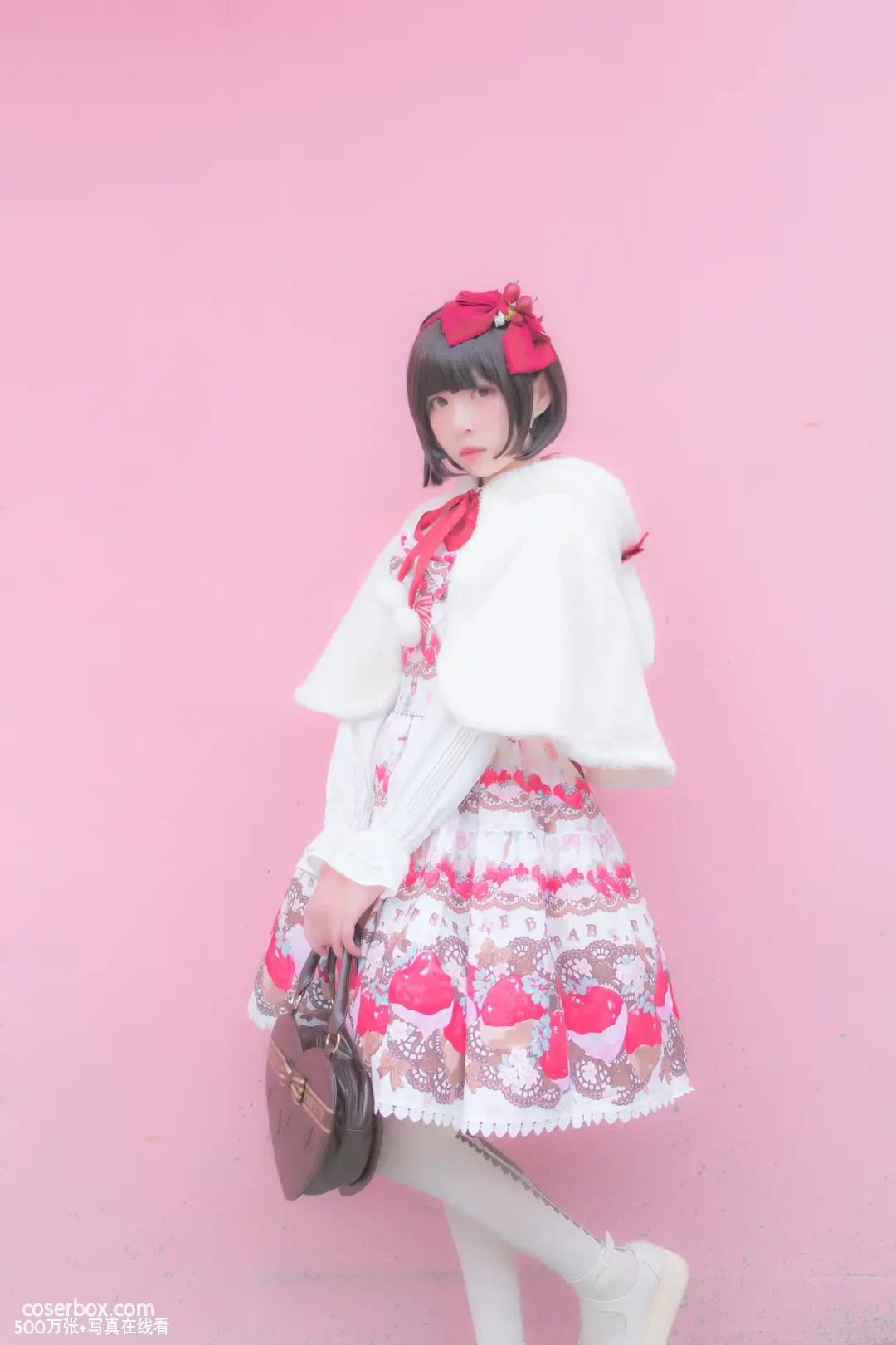 闪月半 NO.001 Lolita草莓 [5P 4.94MB] - 在线看可下载原图