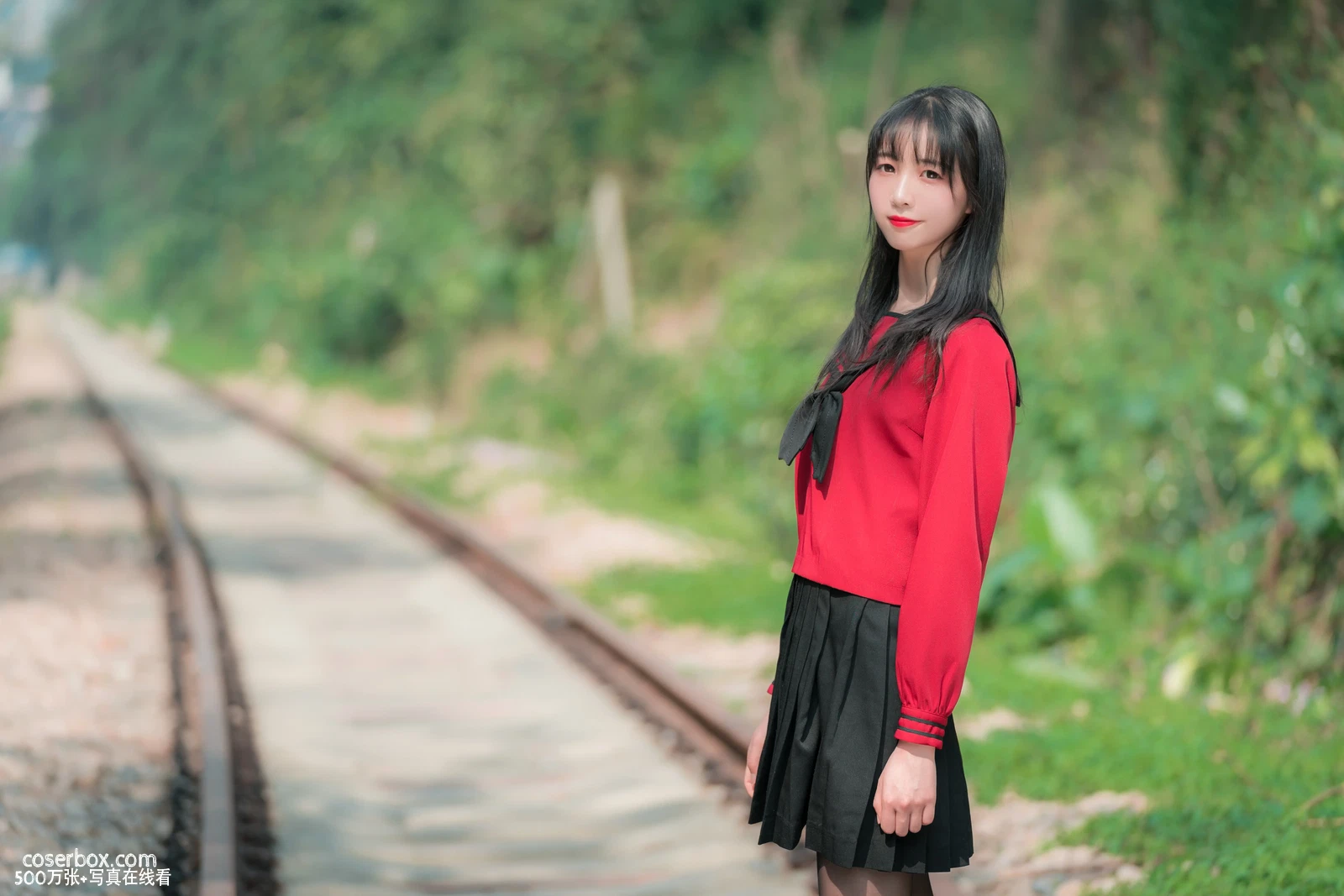 西瓜少女 NO.003铁轨 - 在线看可下载原图