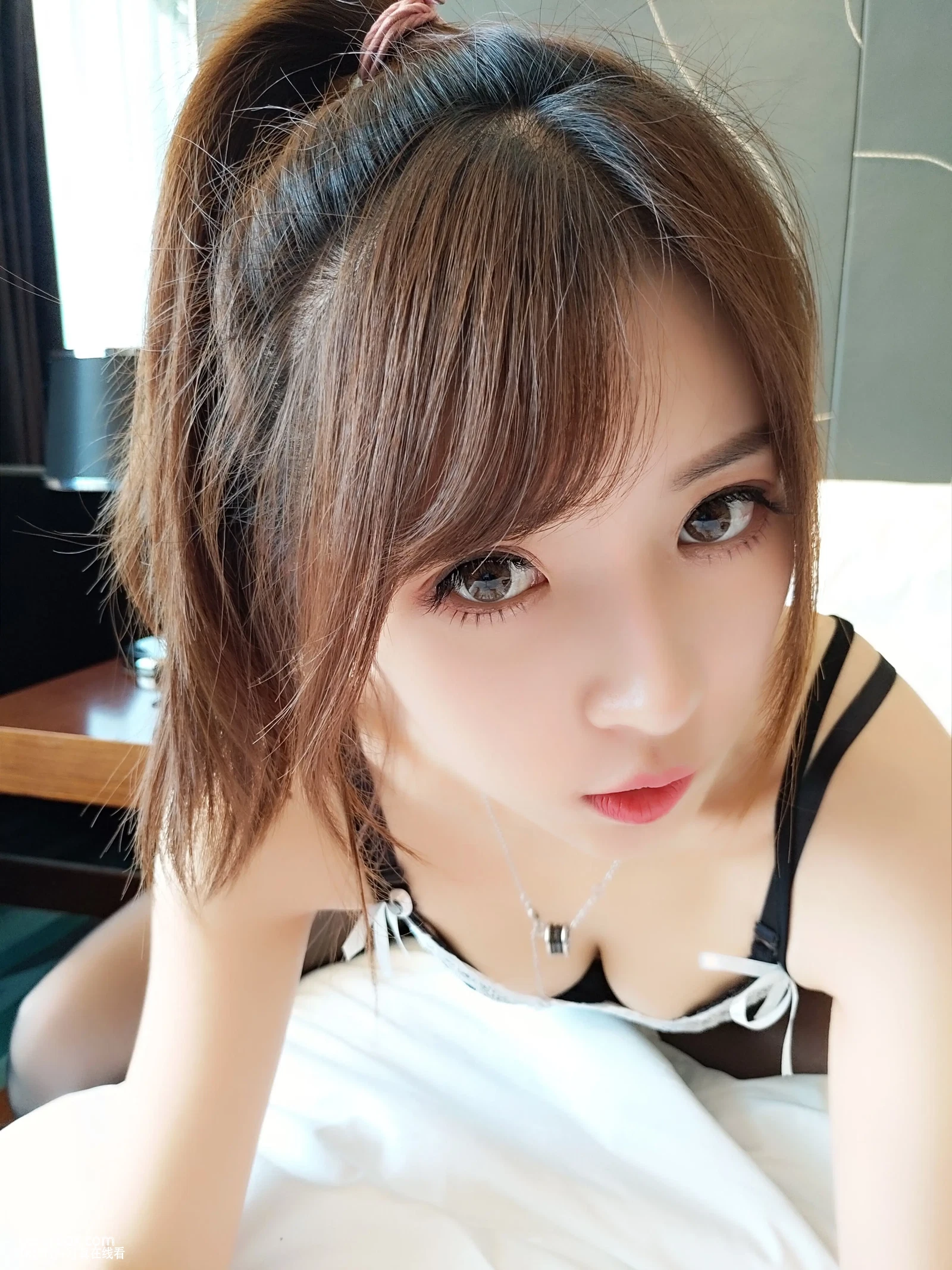 小女巫露娜 NO.008 黑色吊带裙 - 在线看可下载原图