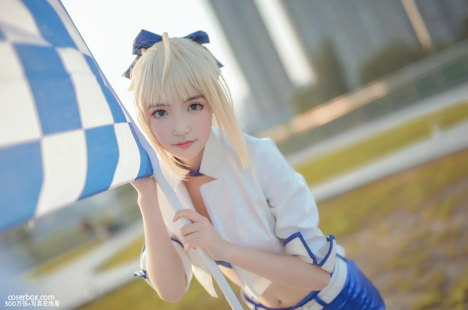 这个泡泡就是逊啦 NO.004 阿尔托莉雅赛车服 [13P 26 - 在线看可下载原图