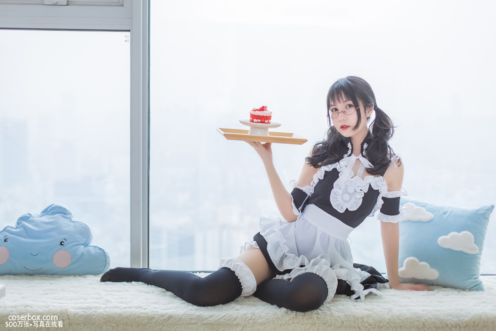 逐月SU NO.025 女仆装 [57P 1V 746 - 在线看可下载原图