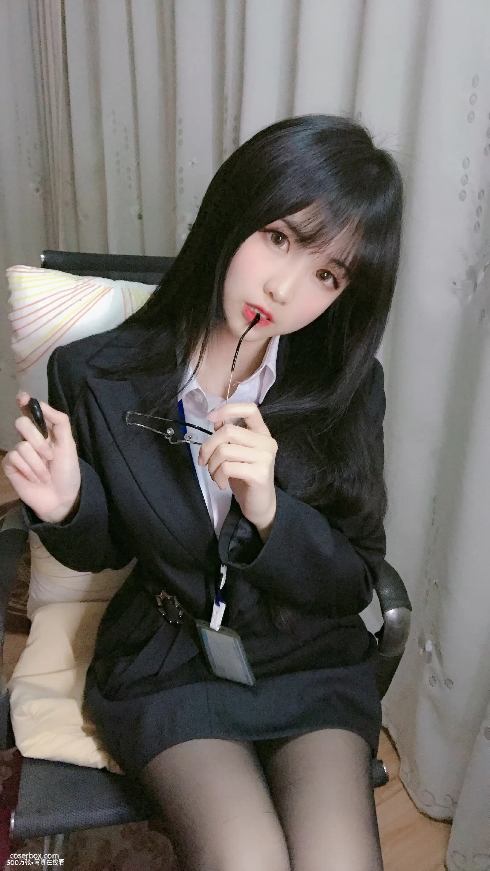 miko酱ww NO.016 职业装 [15P 24.99MB] - 在线看可下载原图