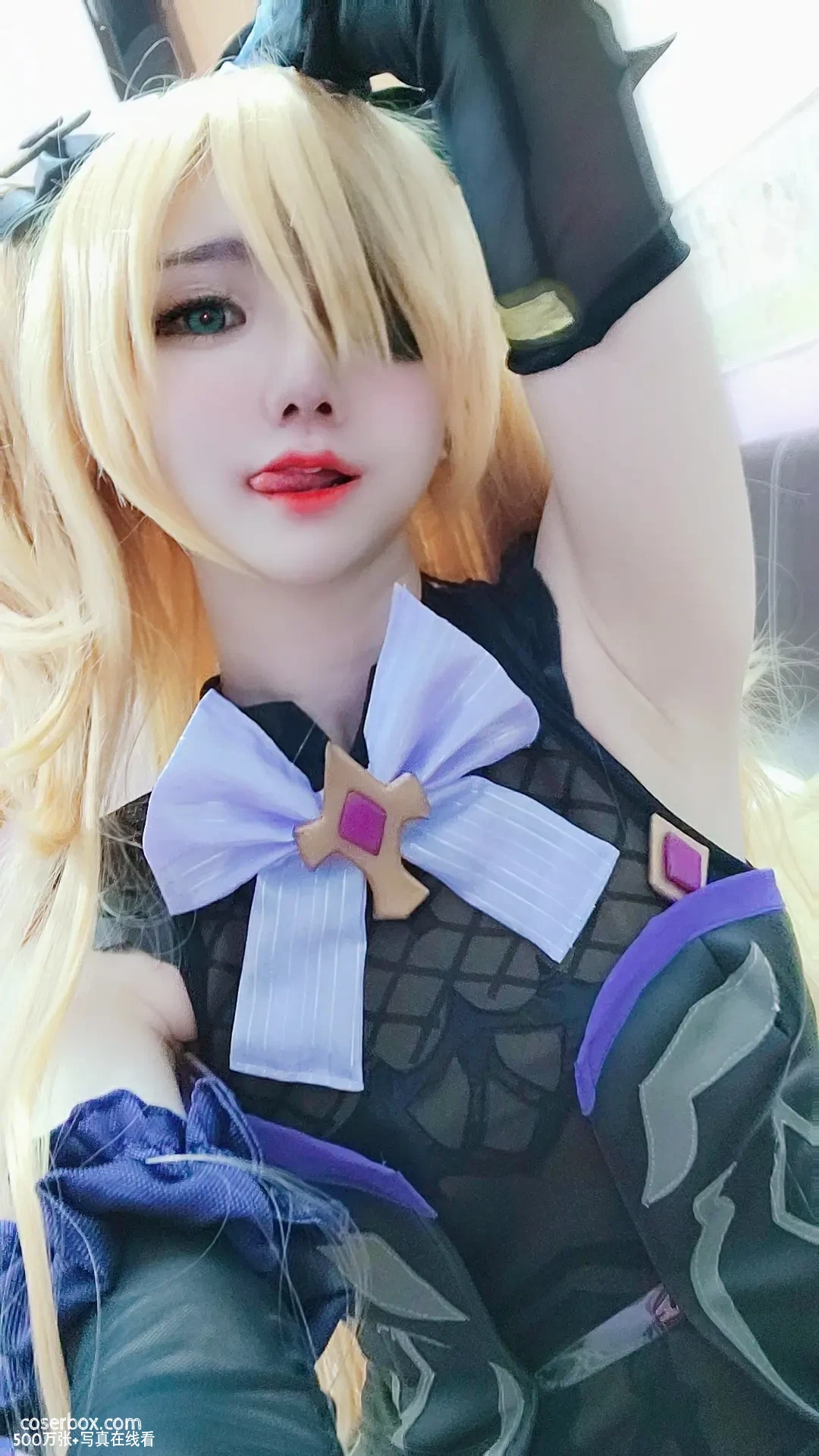 Sally Dorasnow NO.012 Fischl Selfie [15P 19.35MB] - 在线看可下载原图
