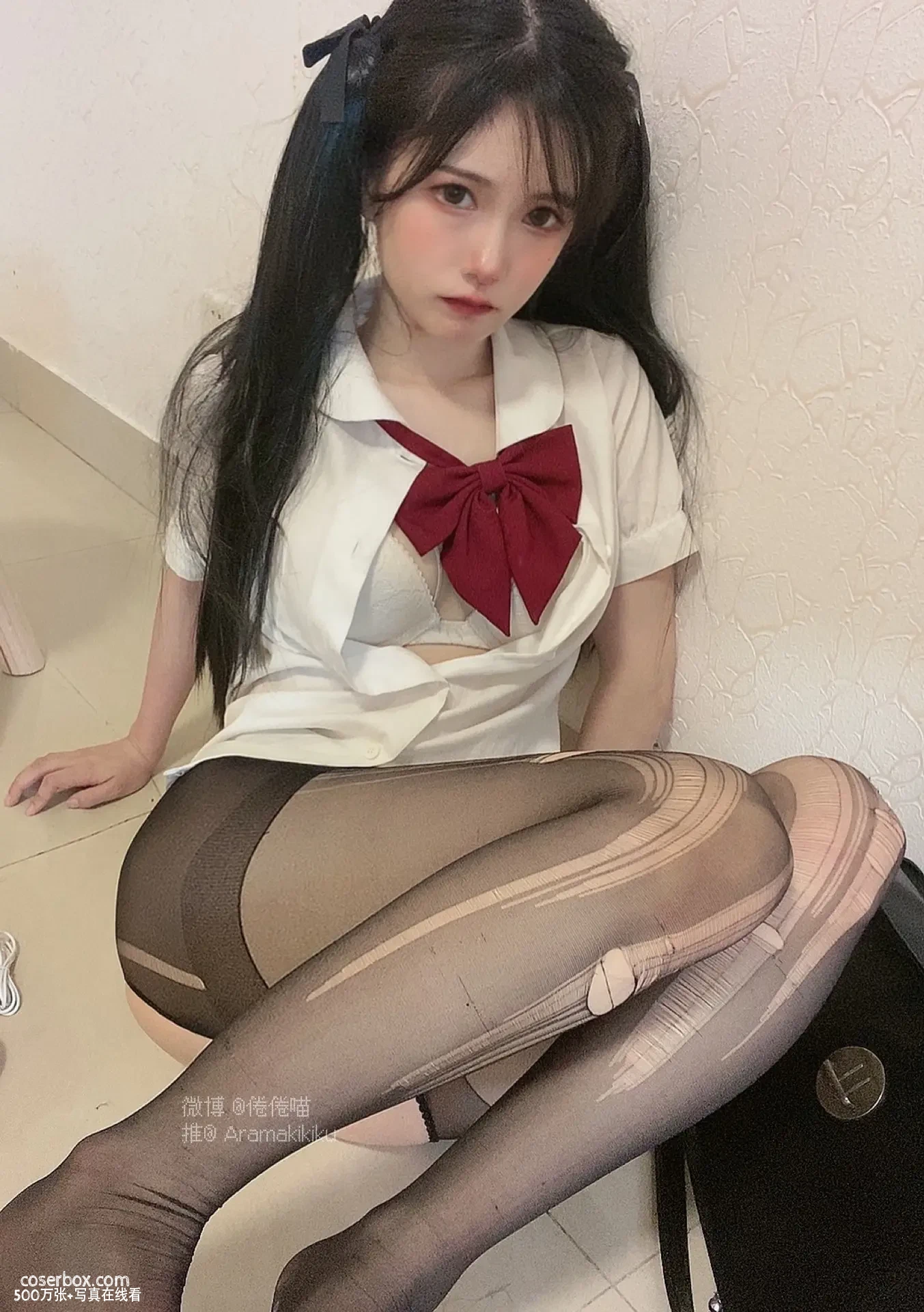 倦倦喵 NO.012 JK的书包里有什么 [132P 1V 281.51MB] - 在线看可下载原图