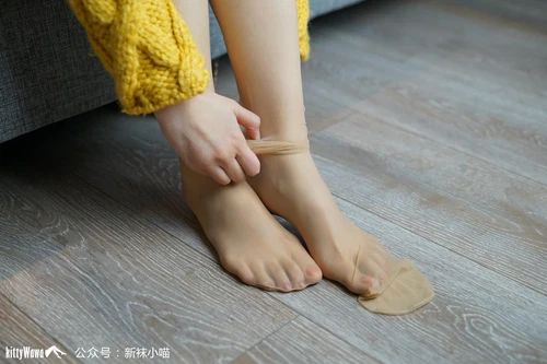 袜小喵 NO.088 毛衣与靴 [59P 51.65MB] - 在线看可下载原图