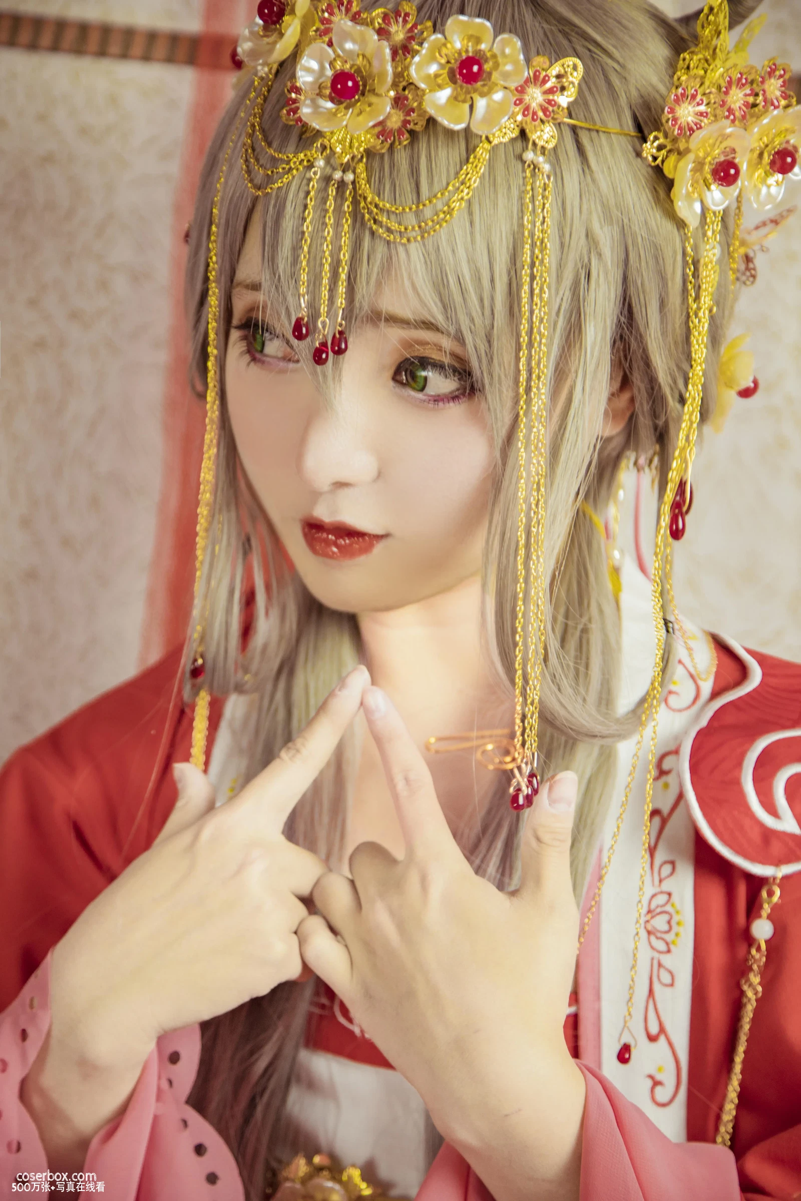 斯文文文文 NO.062 VOCALOID COS洛天依落花霁婚服 [26P 25.64MB] - 在线看可下载原图