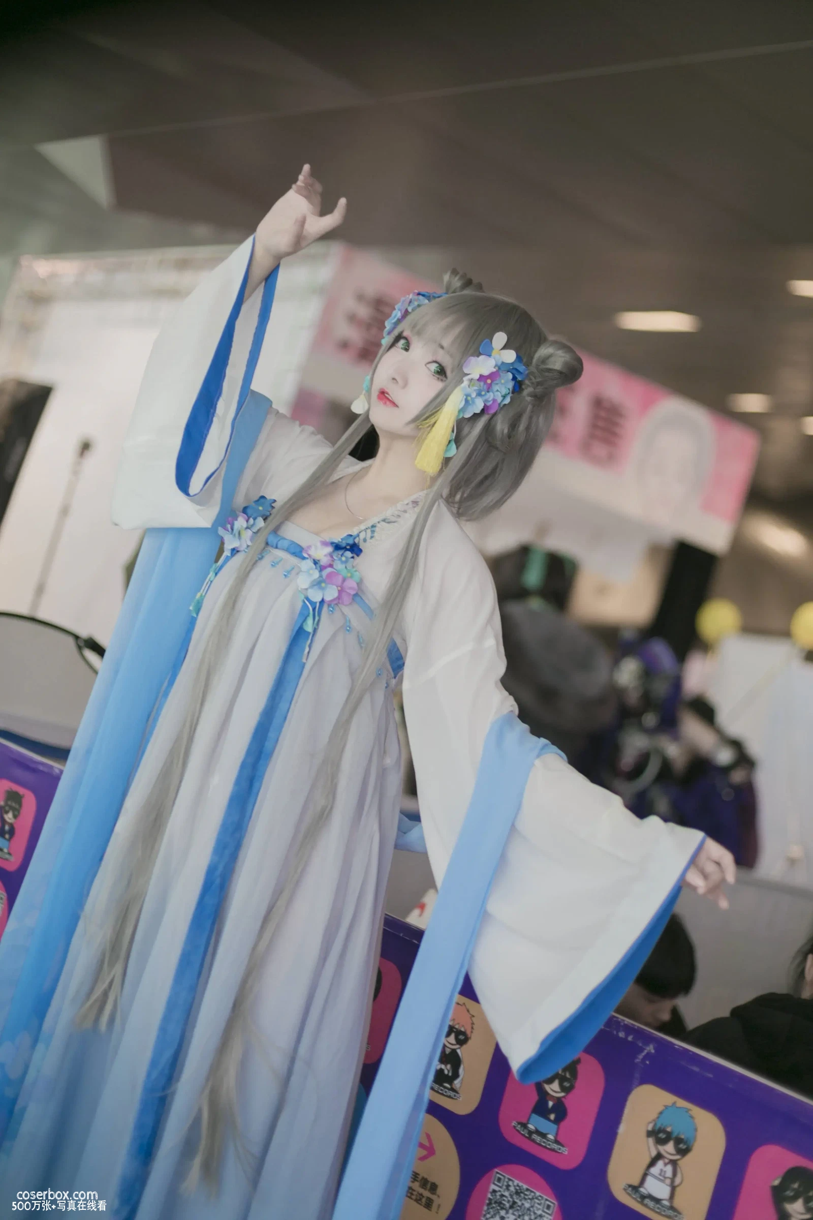 斯文文文文 NO.067 VOCALOIDCOS洛天依御归古风场照 [12P 4.74MB] - 在线看可下载原图