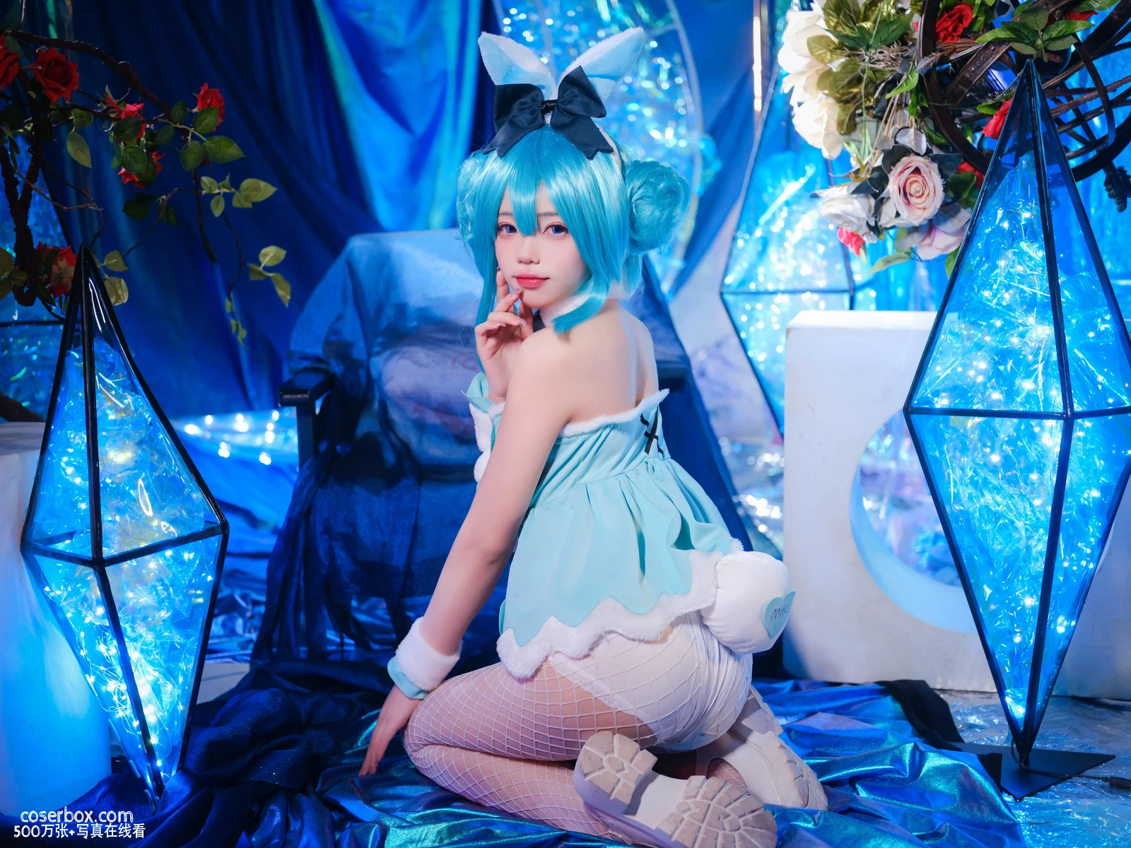 黏黏团子兔 NO.19 MIKU初音未来兔女郎 [13P 84.26MB] - 在线看可下载原图