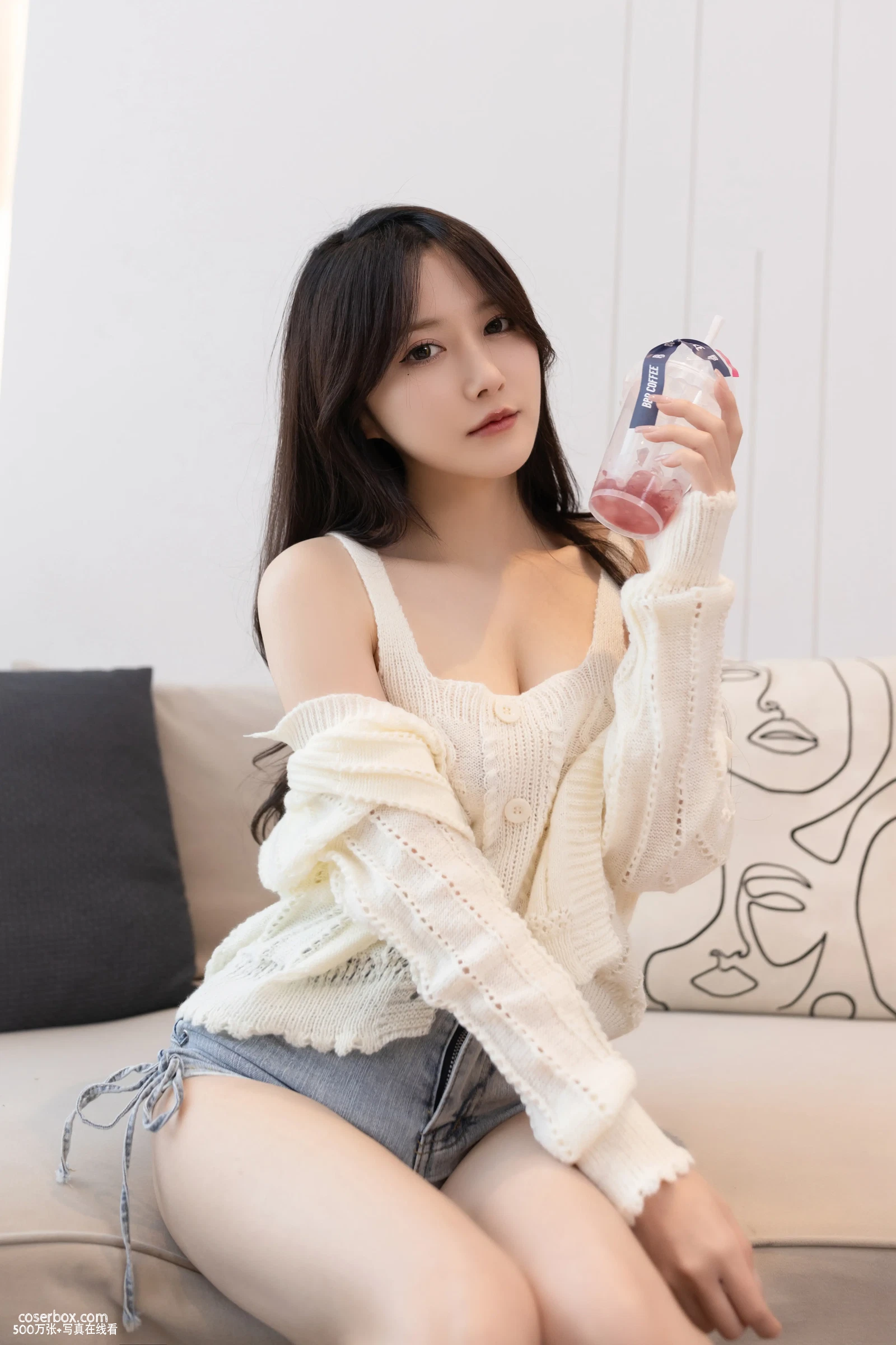 鱼子酱fish NO.047 内部私购 – 甜春写真 - 在线看可下载原图