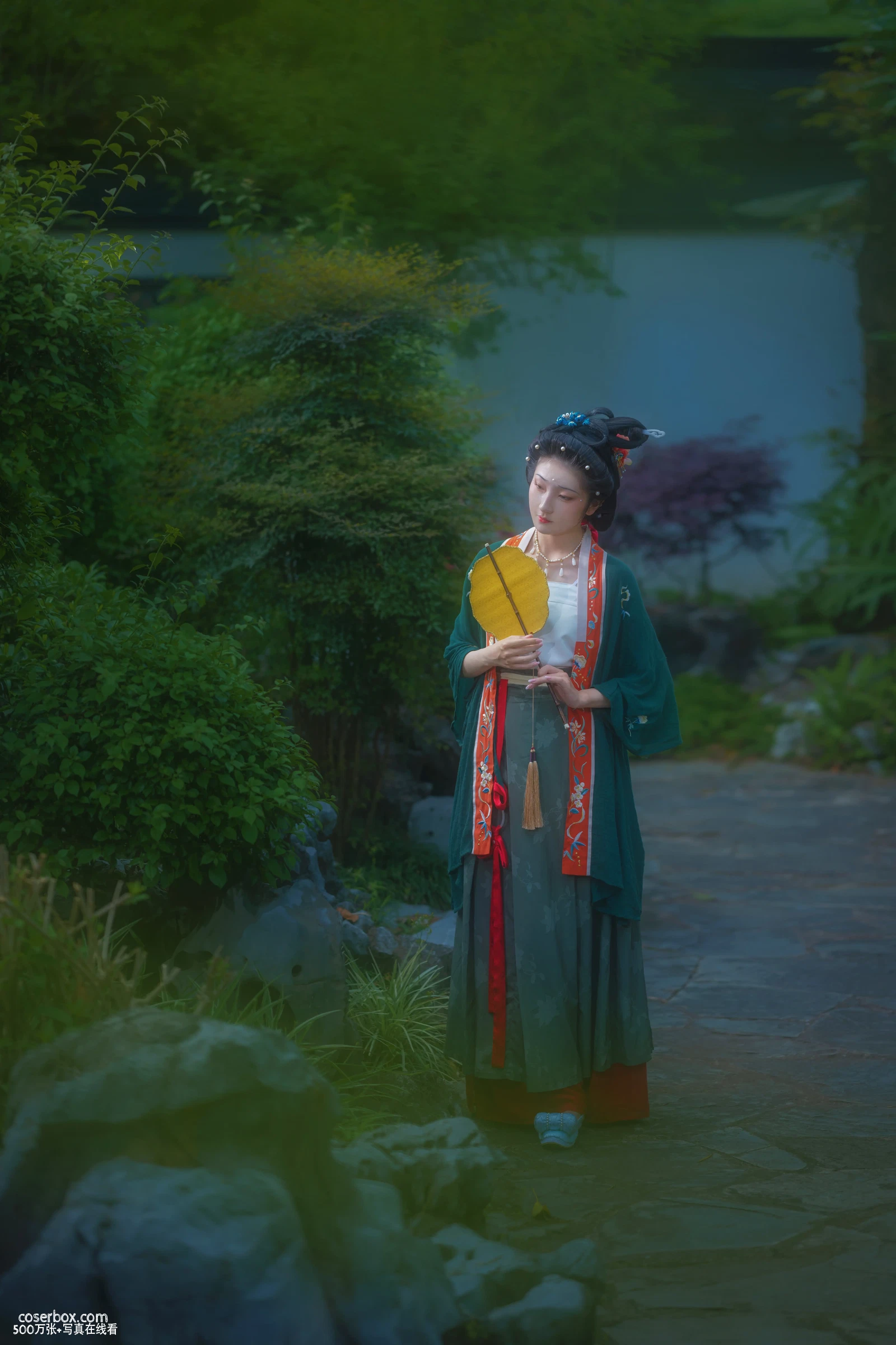 [YITUYU艺图语] 2022.05.14 NO.1272 春日游园 朱婉婷 [22P-382MB] - 在线看可下载原图