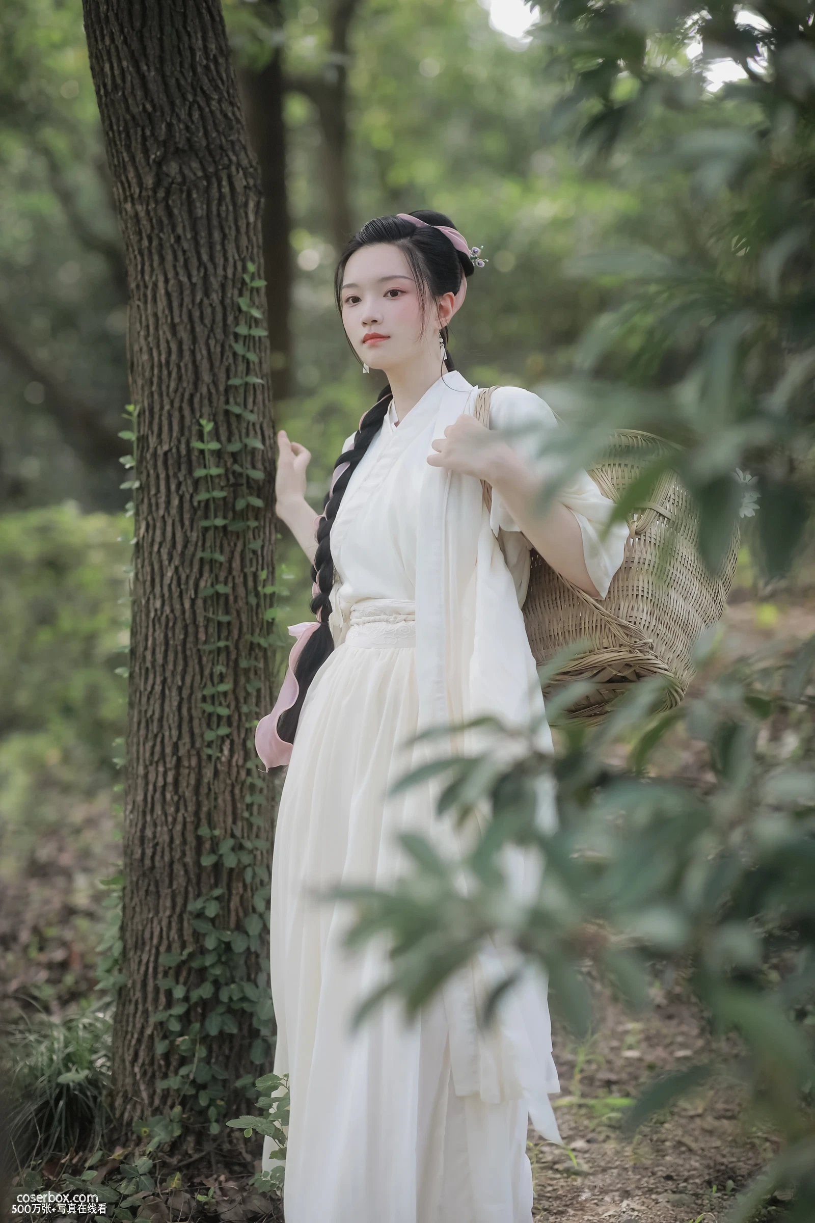 [YITUYU艺图语] 2022.05.29 NO.1413 采药医女 静沅 [27P-416MB] - 在线看可下载原图