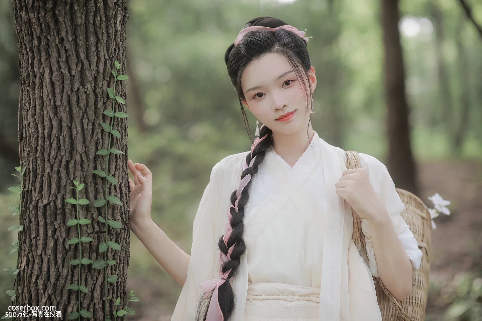[YITUYU艺图语] 2022.05.29 NO.1413 采药医女 静沅 [27P-416MB] - 在线看可下载原图