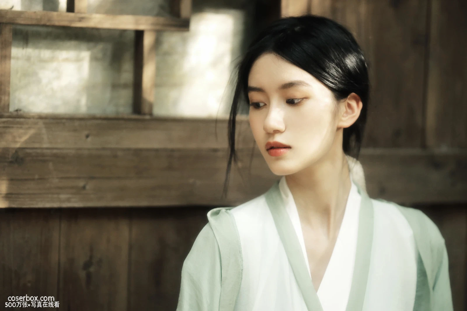 [YITUYU艺图语] 2022.05.19 NO.1321 等风来 文子 [19P-74MB] - 在线看可下载原图