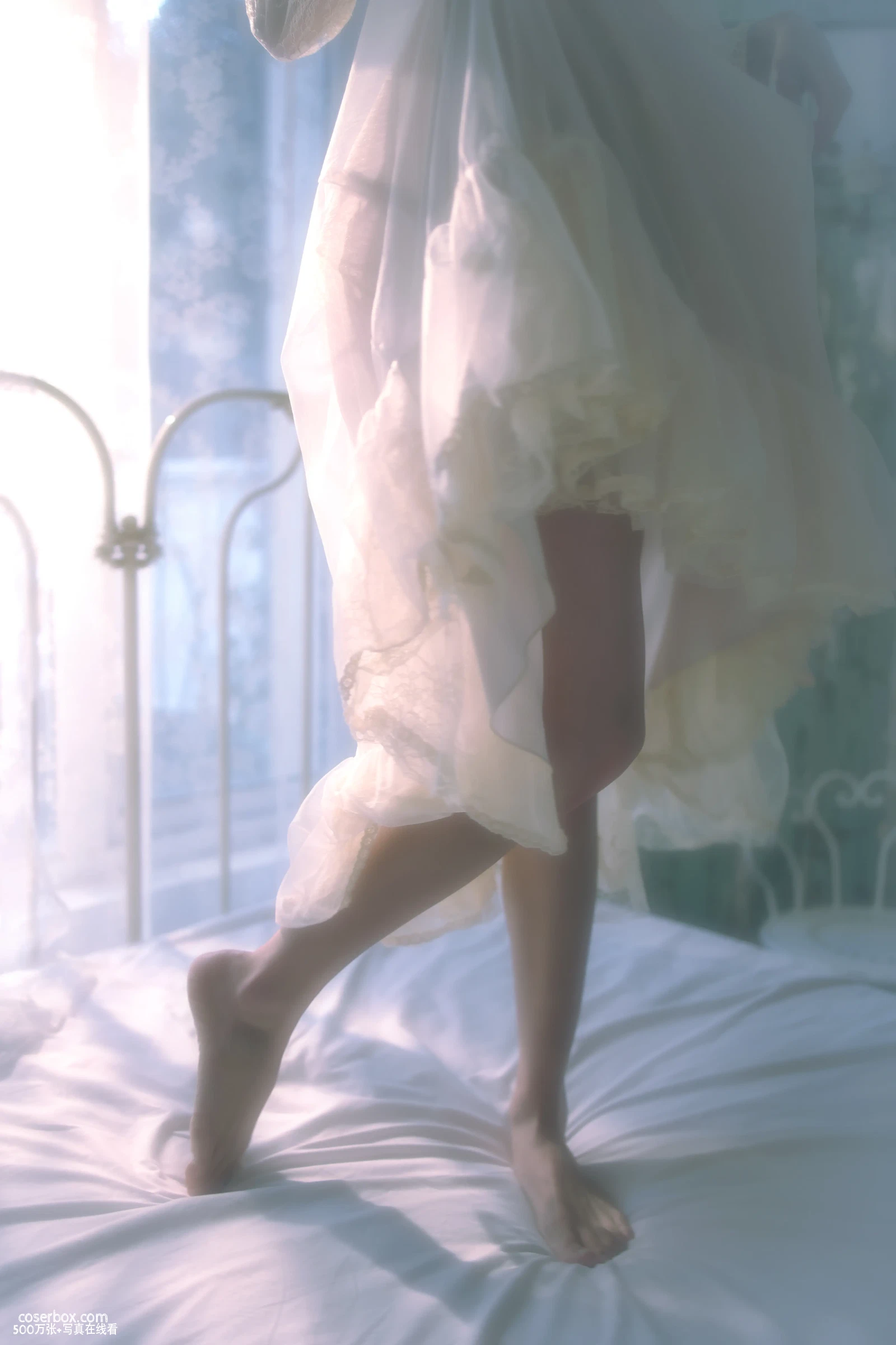 [YITUYU艺图语] 2022.05.21 NO.1343 蓝风铃 兔子Zzz不吃胡萝卜 [27P-246MB] - 在线看可下载原图