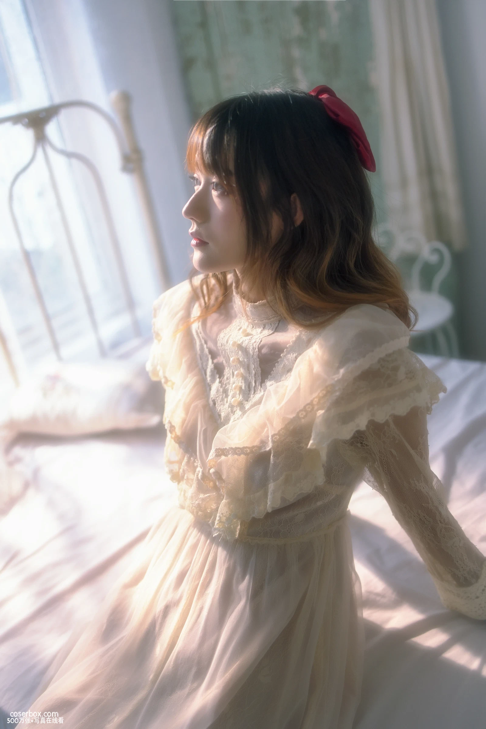 [YITUYU艺图语] 2022.05.21 NO.1343 蓝风铃 兔子Zzz不吃胡萝卜 [27P-246MB] - 在线看可下载原图