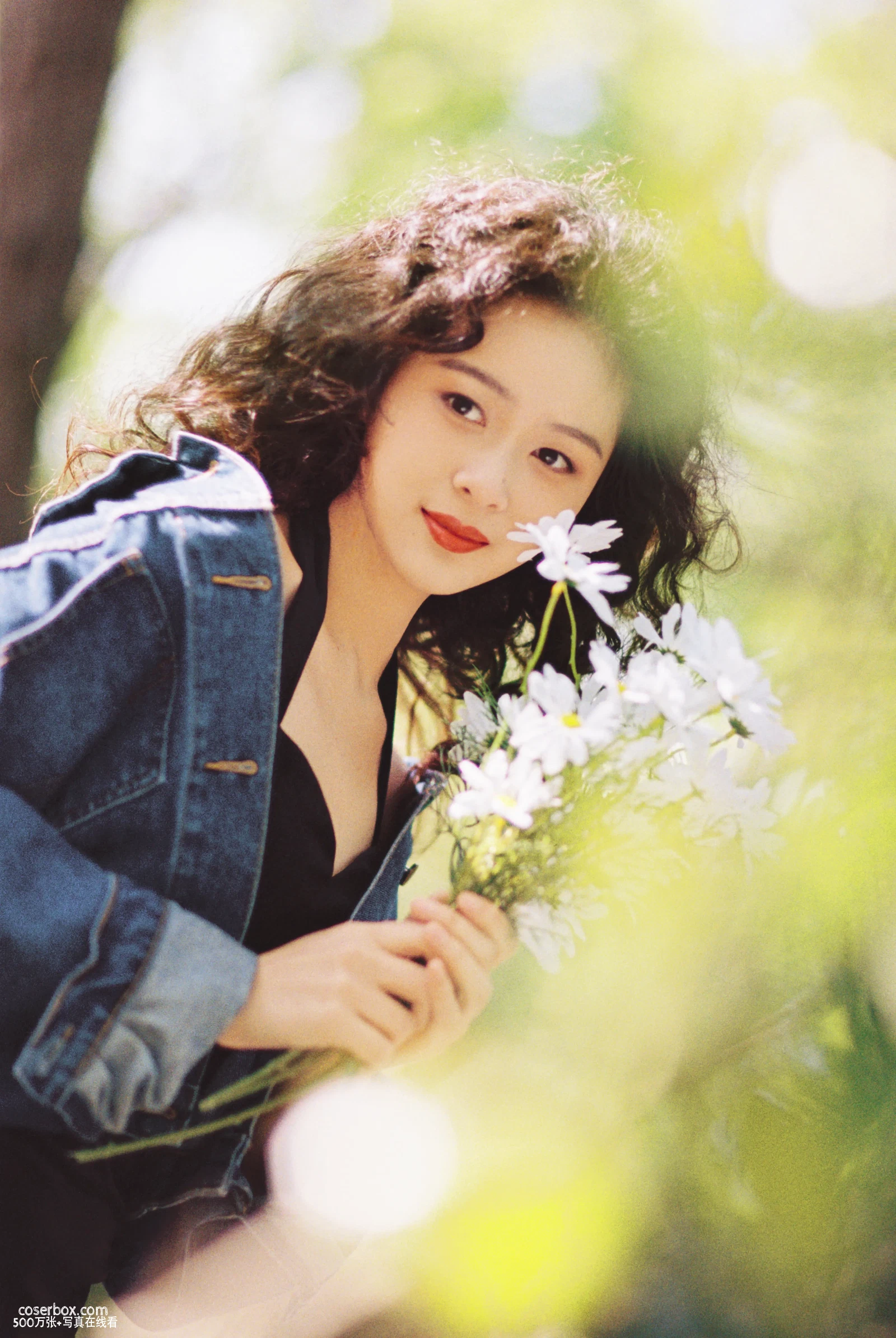 [YITUYU艺图语] 2022.05.17 NO.1304 港风胶片 sisi [23P-336MB] - 在线看可下载原图