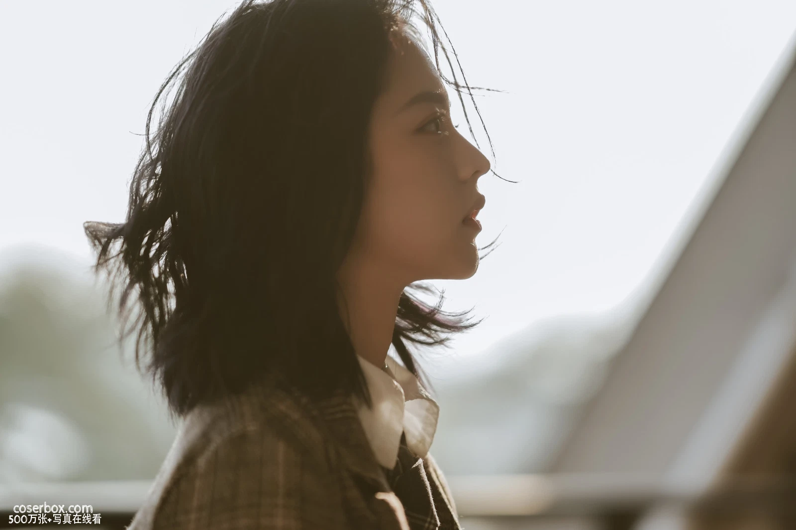 [YITUYU艺图语] 2022.05.22 NO.1351 你的眼中明暗交杂一笑生花 Enndme [33P-305MB] - 在线看可下载原图