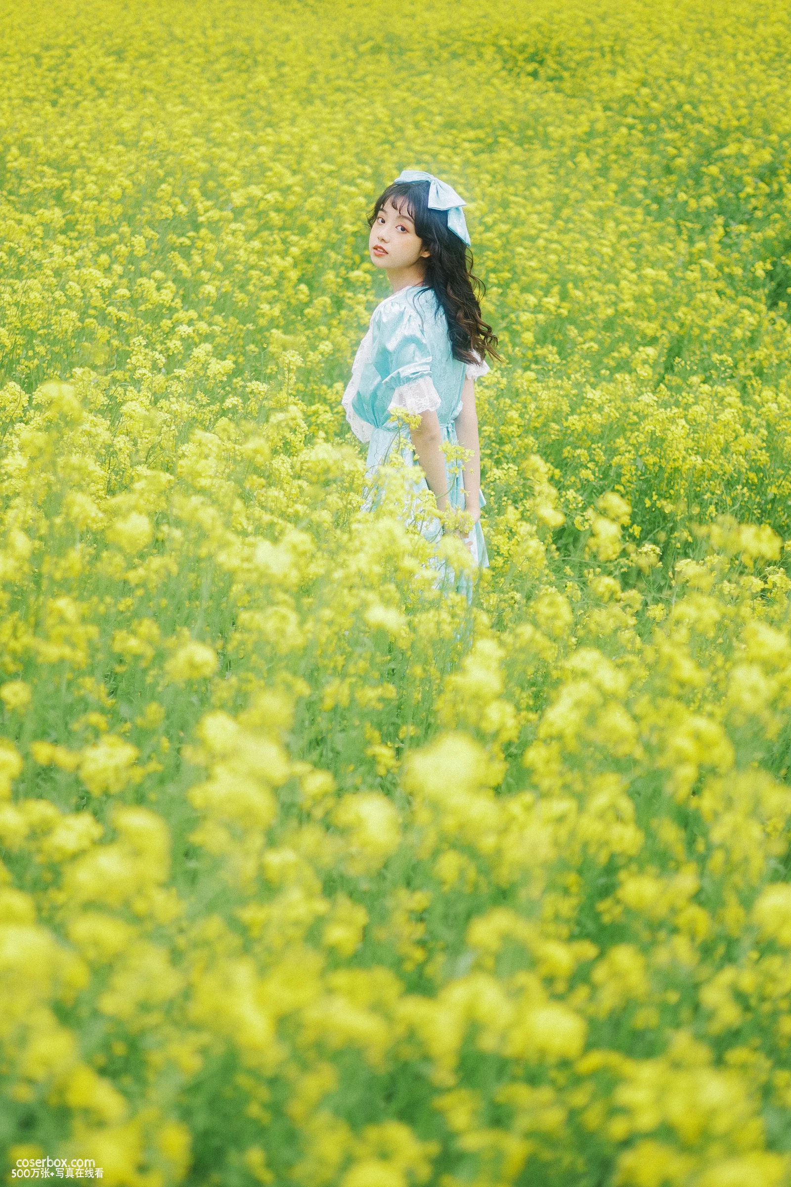 [YITUYU艺图语] 2022.05.26 NO.1384 黄色花海 芊芊 [23P-254MB] - 在线看可下载原图