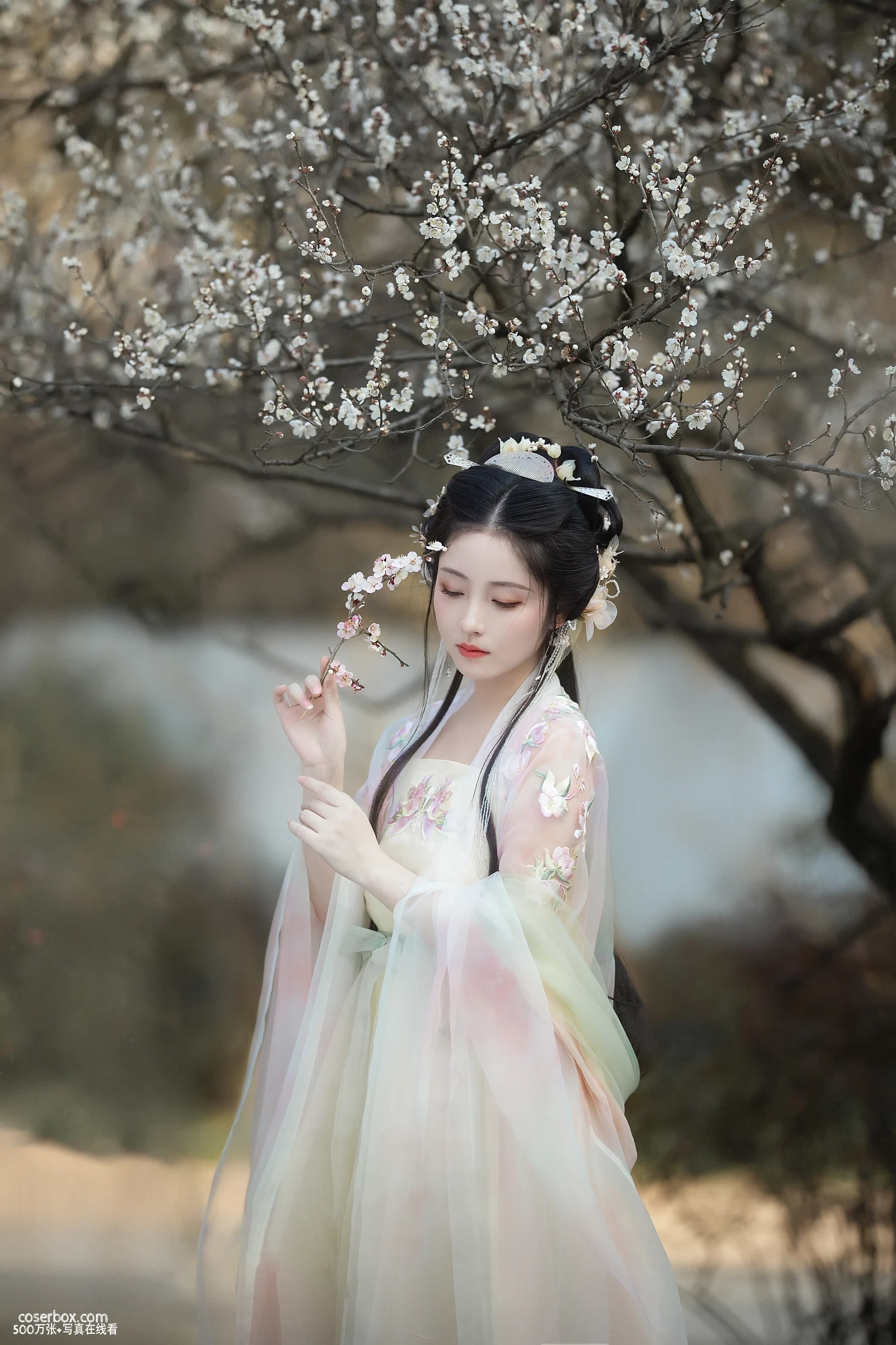 [YITUYU艺图语] 2022.06.04 NO.1468 暗香 小温暖想要个大太阳 [21P-362MB] - 在线看可下载原图