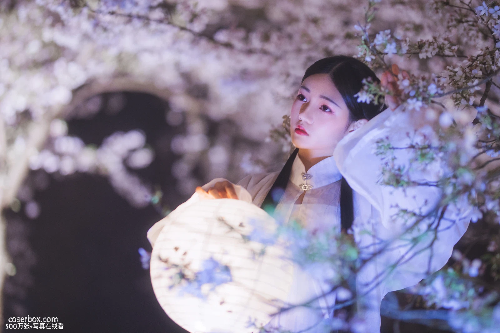 [YITUYU艺图语] 2022.05.11 NO.1245 梦遣看花人 吴莹琨琨 [21P-391MB] - 在线看可下载原图