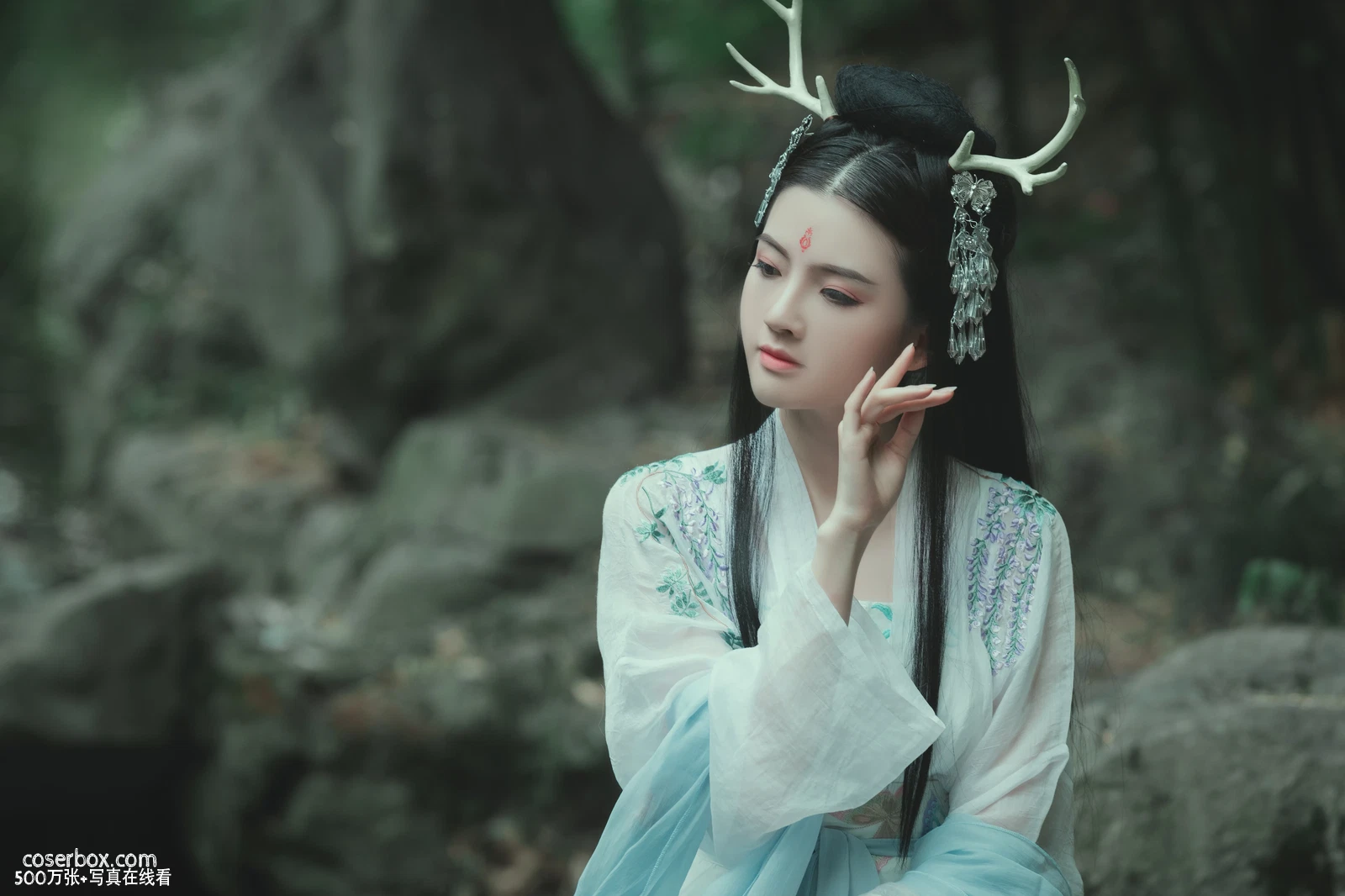 [YITUYU艺图语] 2022.06.12 NO.1545 夫诸 Dtifa丁小妮 [19P-357MB] - 在线看可下载原图