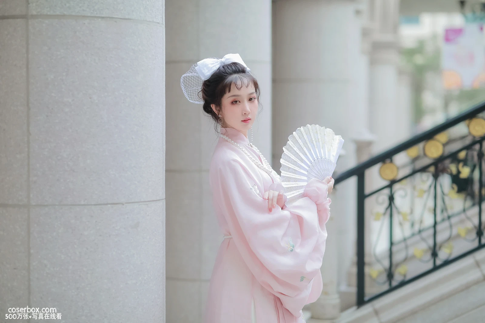 [YITUYU艺图语] 2022.06.19 NO.1615 威尼斯 令花羽 [22P-261MB] - 在线看可下载原图