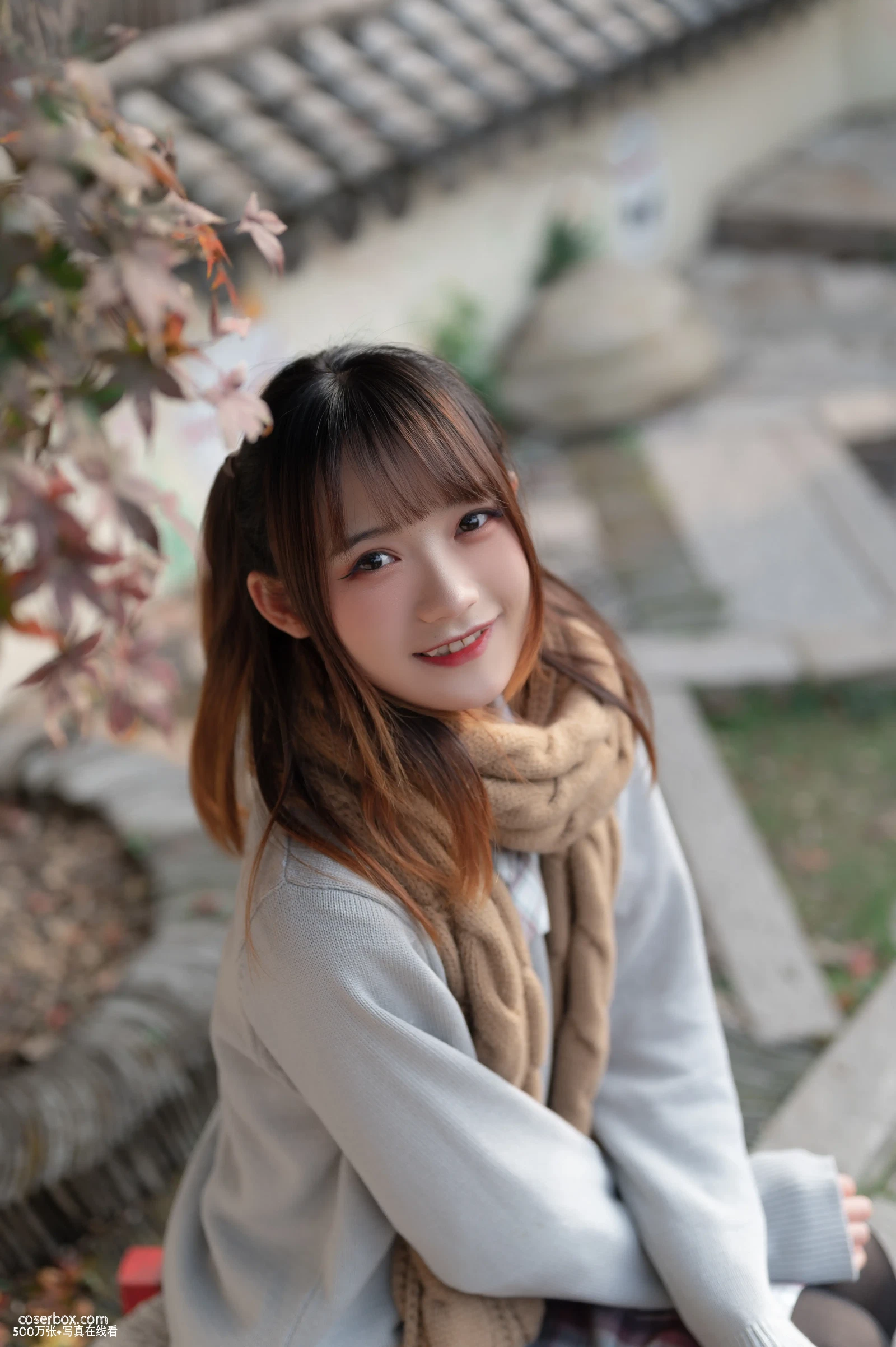 [YITUYU艺图语] 2022.06.21 NO.1637 秋天的裙摆 兔子Zzz不吃胡萝卜 [42P-426MB] - 在线看可下载原图