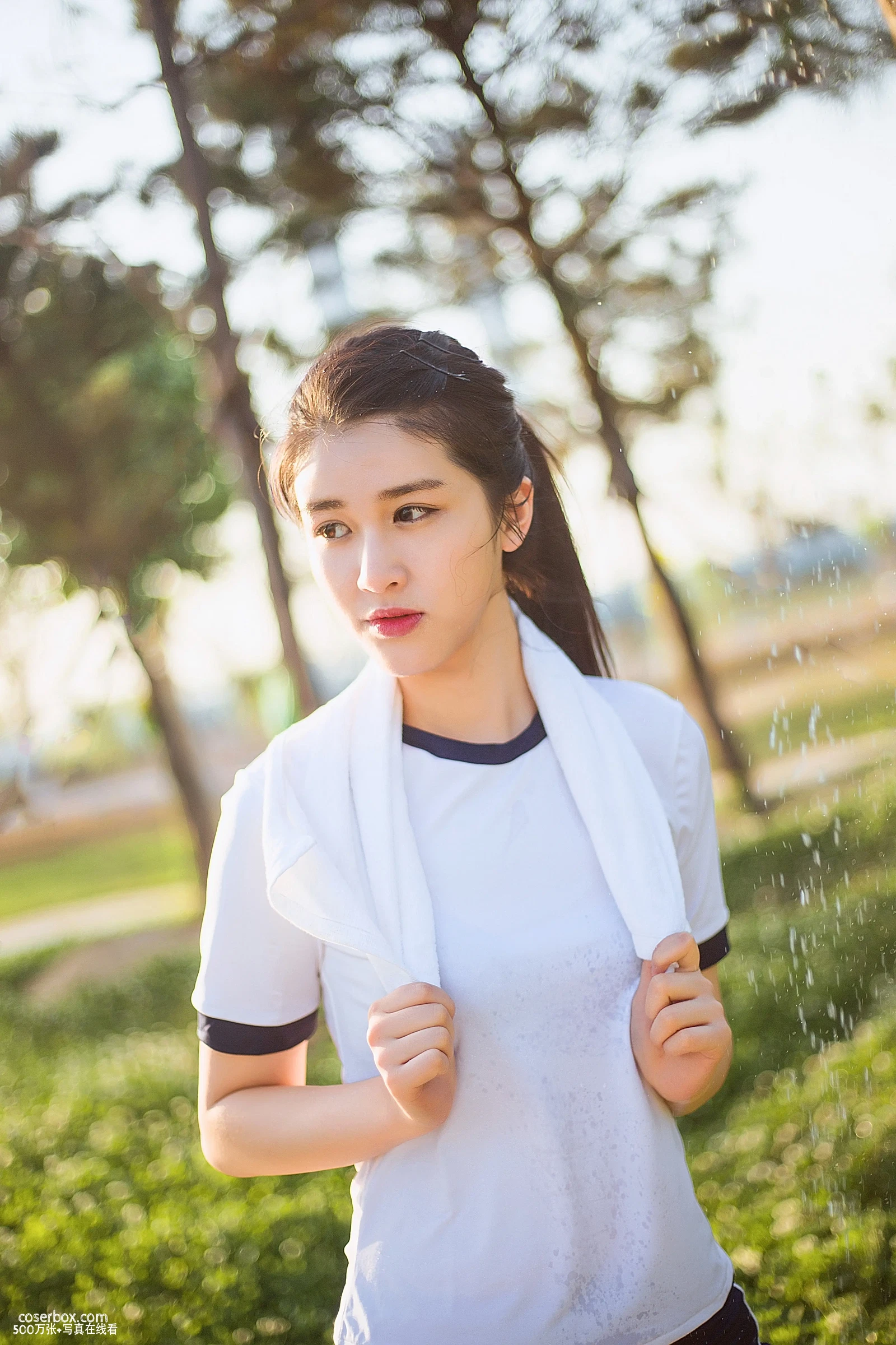 [YITUYU艺图语] 2022.06.13 NO.1556 操场元气少女 尚雨茜Momooly [20P-269MB] - 在线看可下载原图