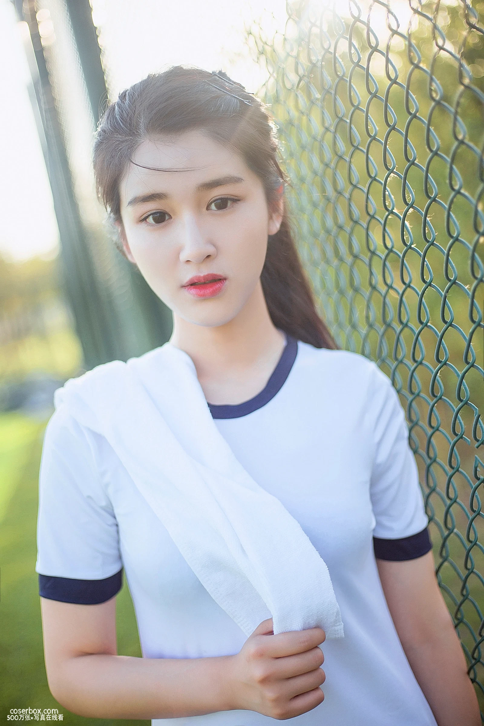 [YITUYU艺图语] 2022.06.13 NO.1556 操场元气少女 尚雨茜Momooly [20P-269MB] - 在线看可下载原图