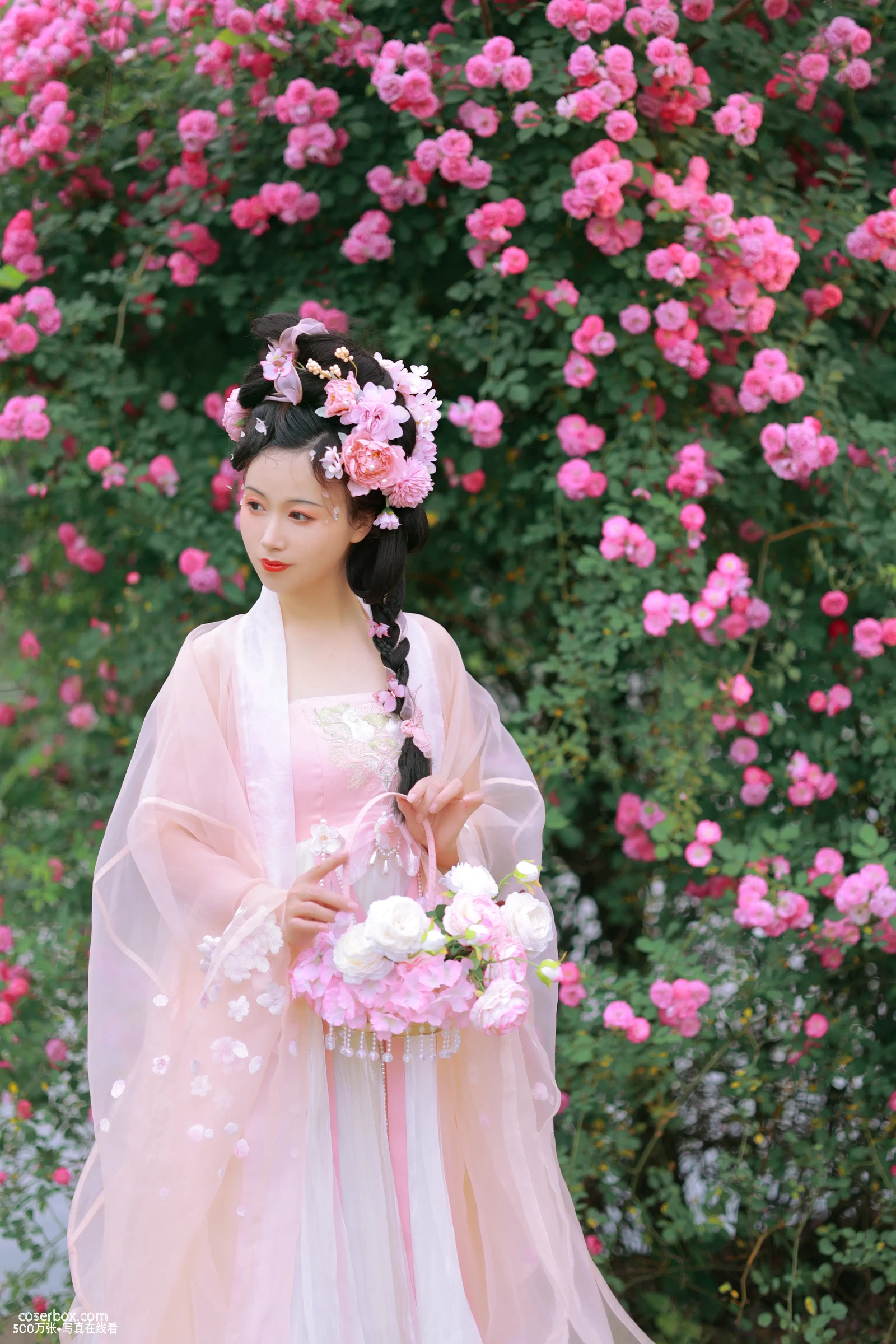 [YITUYU艺图语] 2022.06.18 NO.1608 蔷薇花神 笑笑 [34P-294MB] - 在线看可下载原图