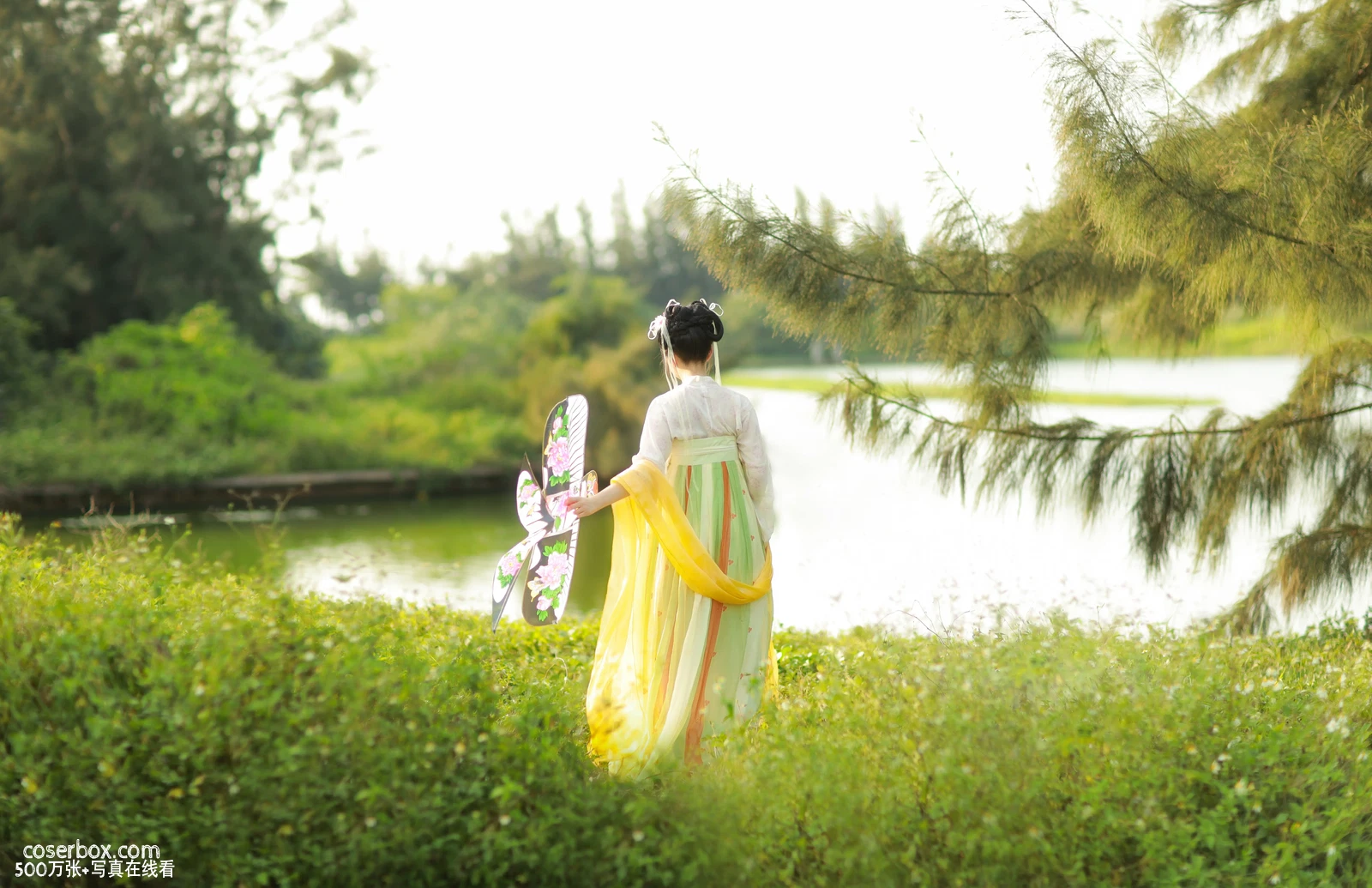 [YITUYU艺图语] 2022.06.11 NO.1540 夏日少女 我超白_ [26P-325MB] - 在线看可下载原图