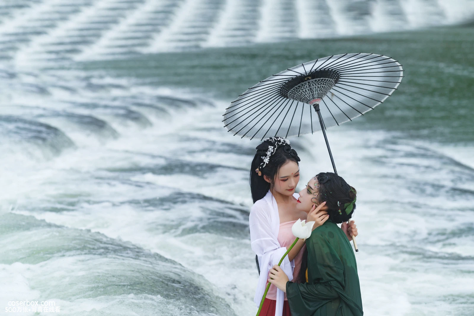 [YITUYU艺图语] 2022.06.24 NO.1666 青白蛇 兔子Zzz不吃胡萝卜 [25P-269MB] - 在线看可下载原图