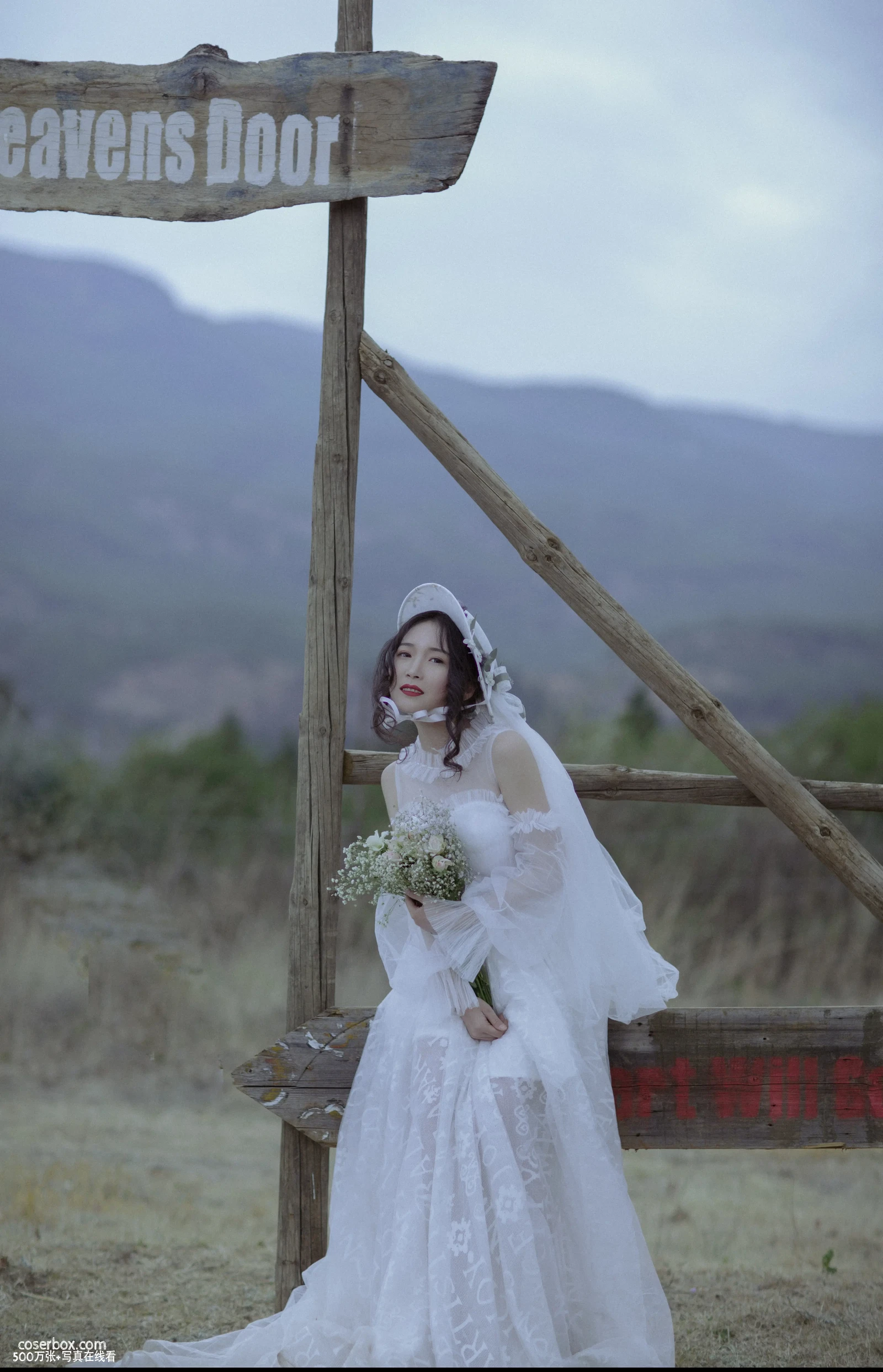 [YITUYU艺图语] 2022.06.25 NO.1678 为自己穿一次婚纱 月下桑小川 [32P-228MB] - 在线看可下载原图