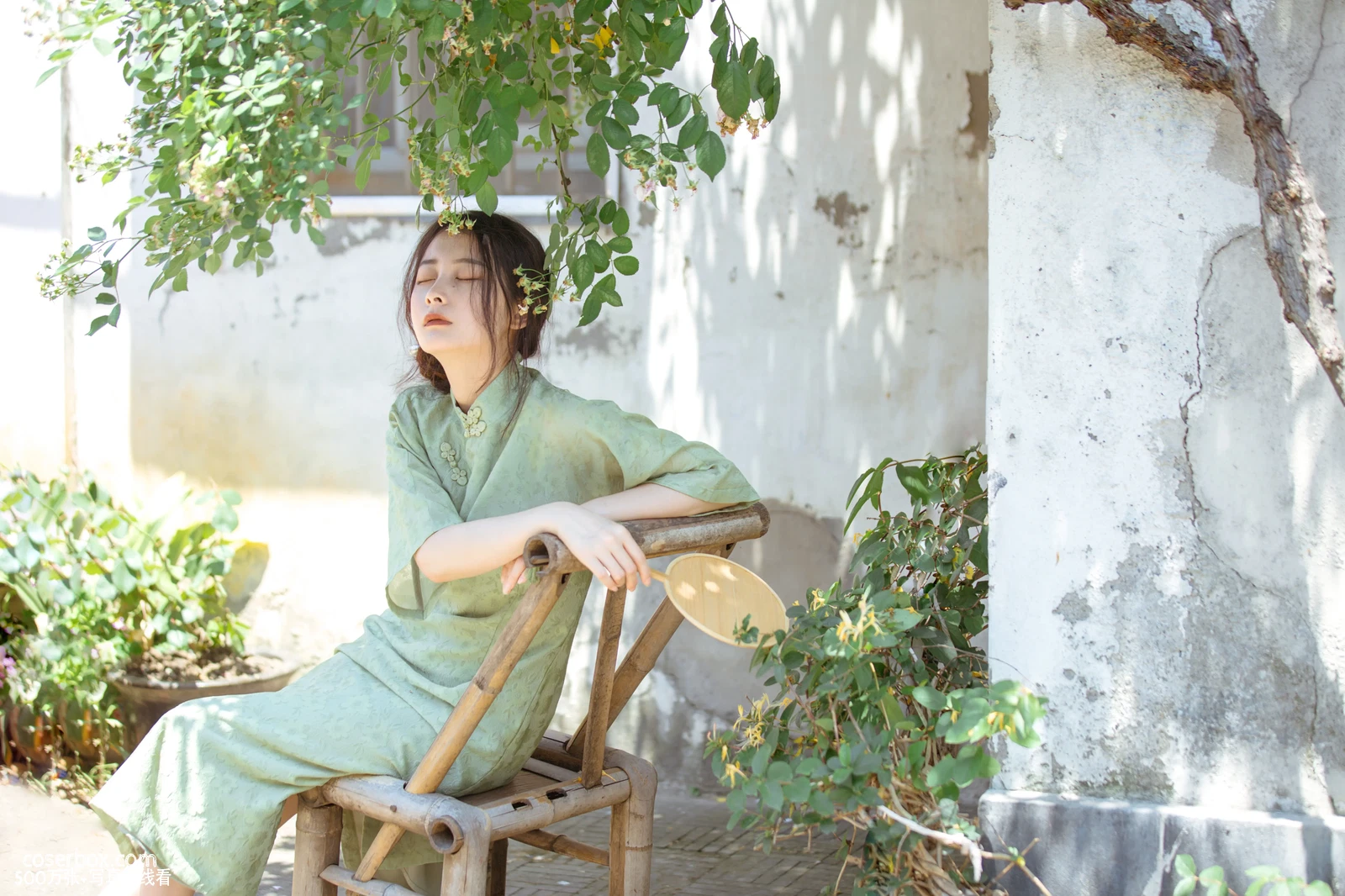 [YITUYU艺图语] 2022.06.27 NO.1698 总有人间一两风 五月的三花猫 [23P-148MB] - 在线看可下载原图
