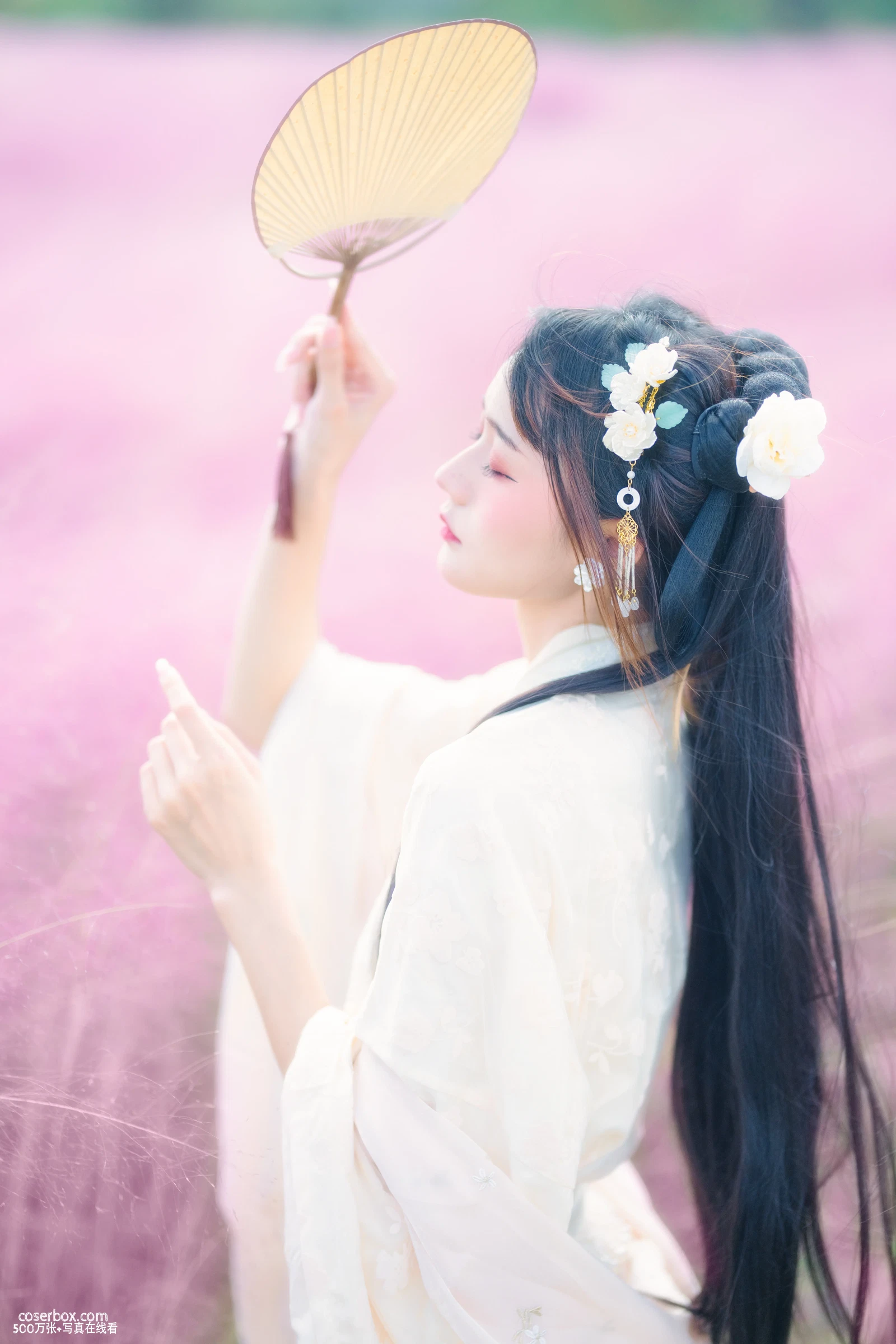 [YITUYU艺图语] 2022.06.27 NO.1691 粉草回忆 兔子Zzz不吃胡萝卜 [21P-154MB] - 在线看可下载原图
