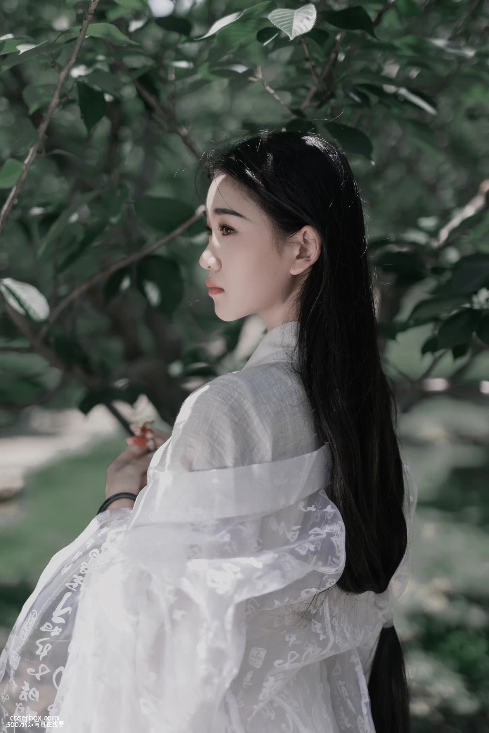 [YITUYU艺图语] 2022.07.17 NO.1593 白衣 相望回首喵喵喵 [28P-293MB] - 在线看可下载原图