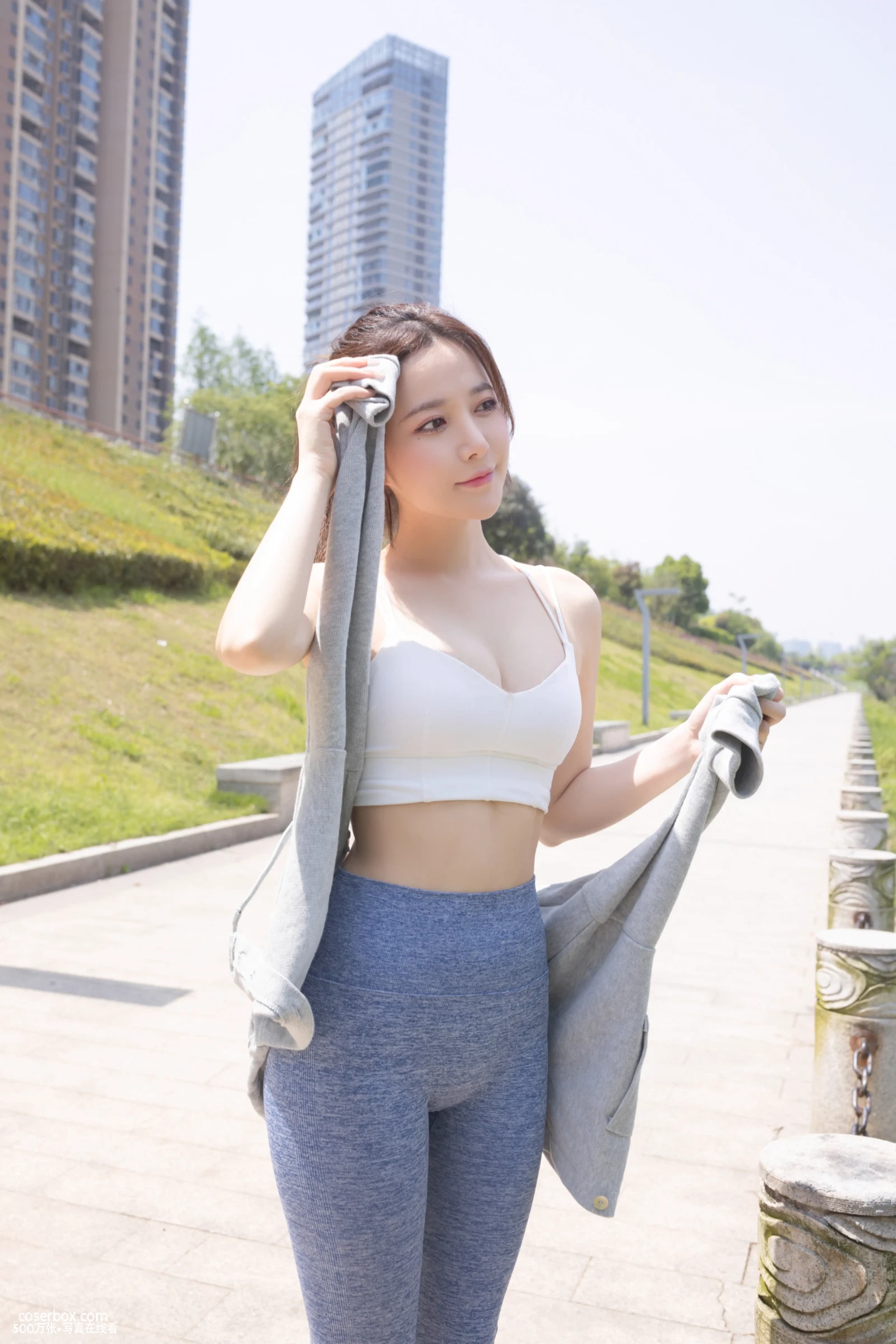 鱼子酱Fish 2023.10.28 内购私拍 瑜伽服 - 在线看可下载原图