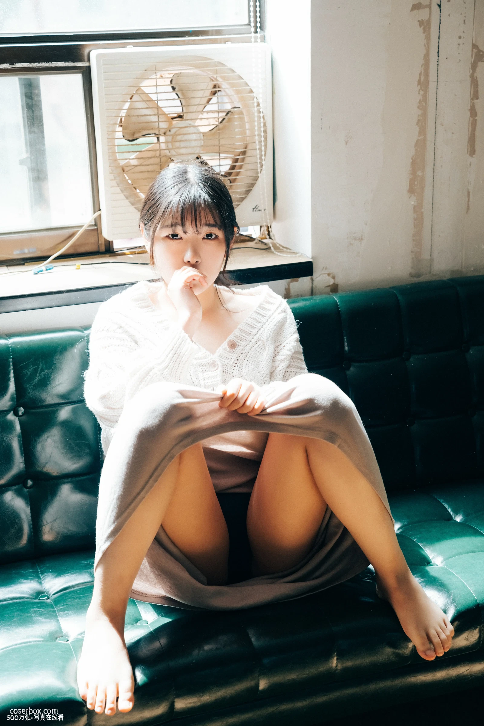 Sonson 2023.11.01 [Loozy] Comic Shop Girl 漫画店女孩 - 在线看可下载原图