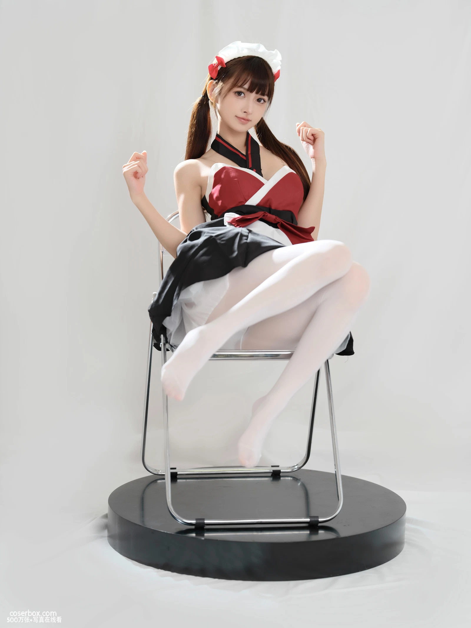 河豚抚子 2023.11.06 红衣小女仆 - 在线看可下载原图