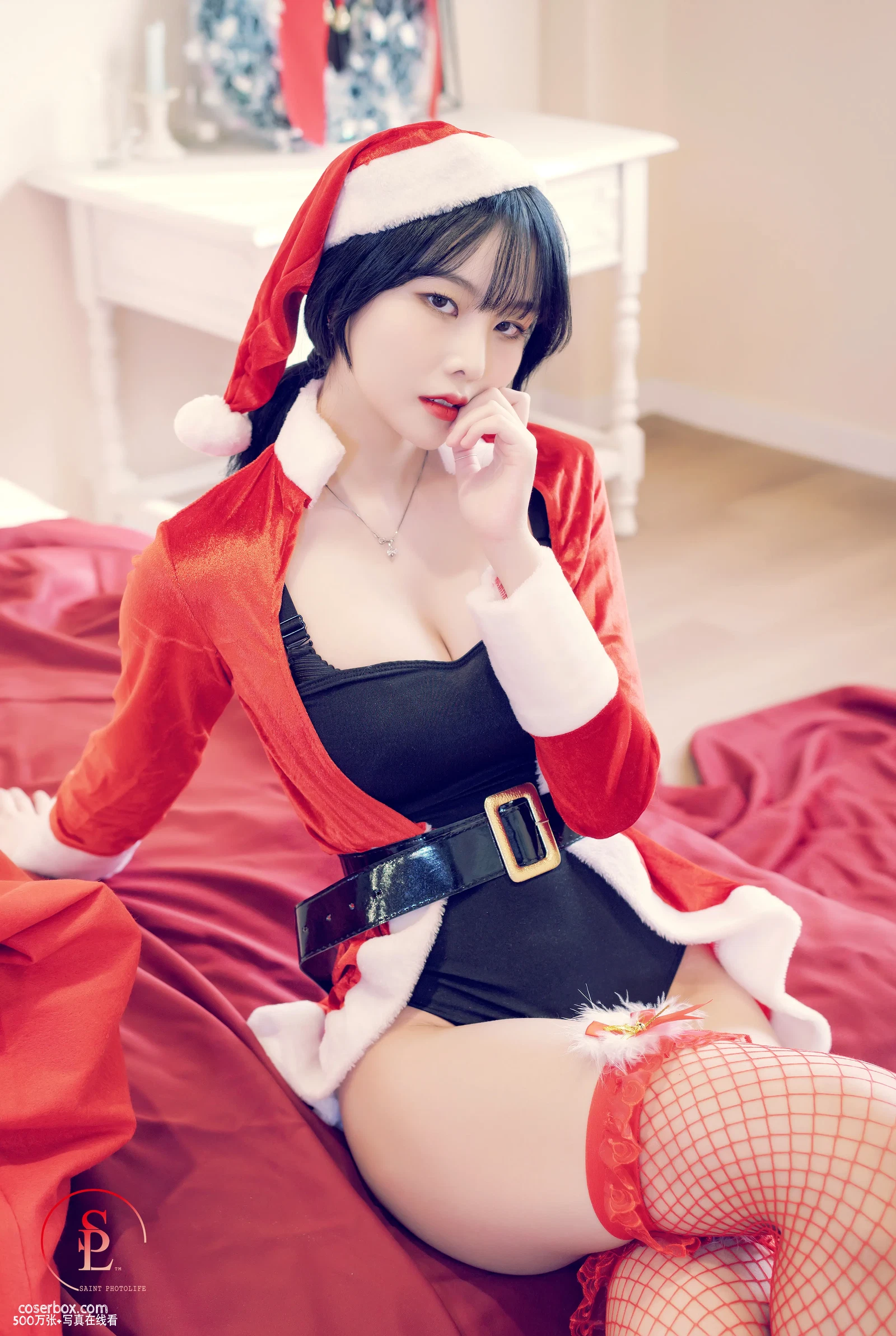 Yuna (유나) 2023.12.16 [SAINT Photolife] Vol.24 Merry Yuna’s Xmas  - 在线看可下载原图