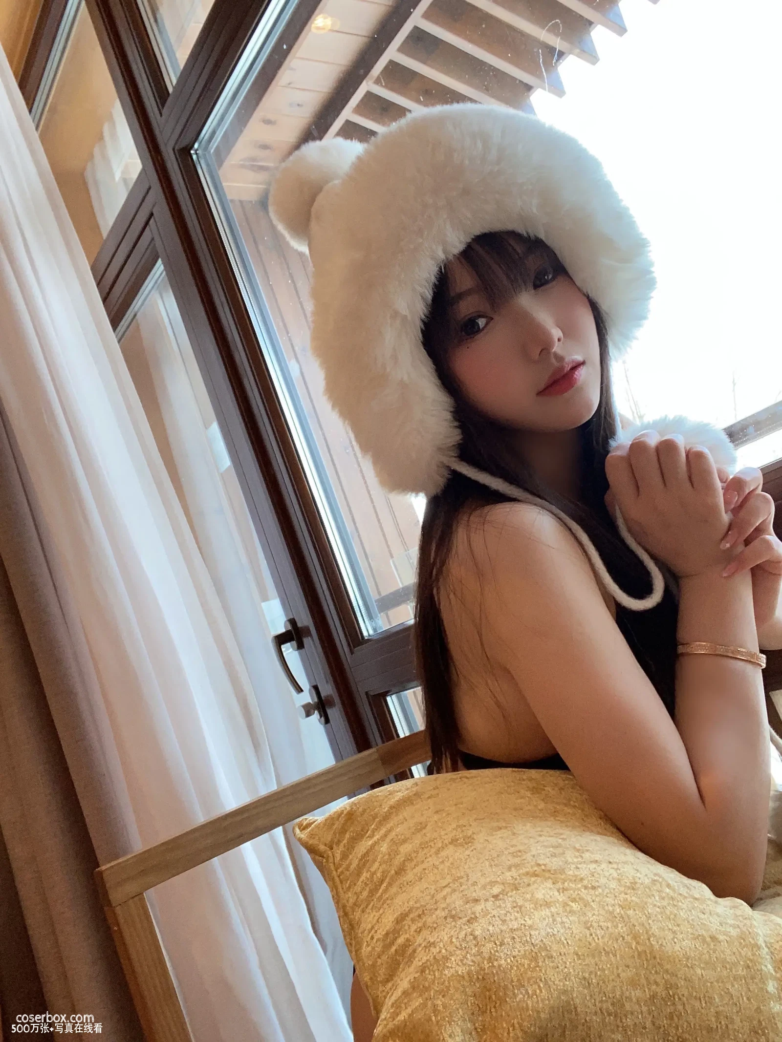 立花花 2023.12.30 舰长图 长白山泳装 - 在线看可下载原图