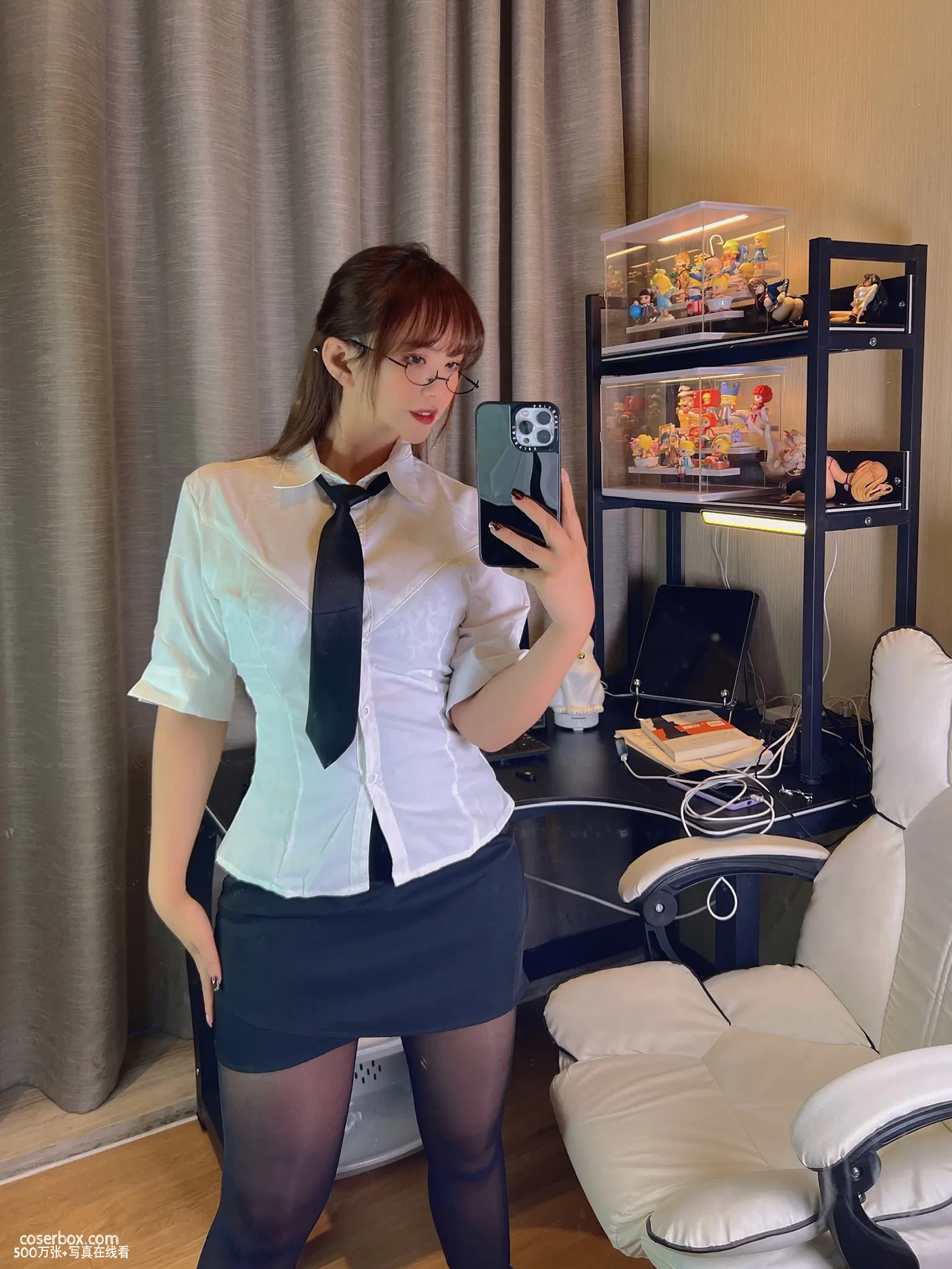 张思允Nice 2024.01.05 制服黑丝 - 在线看可下载原图