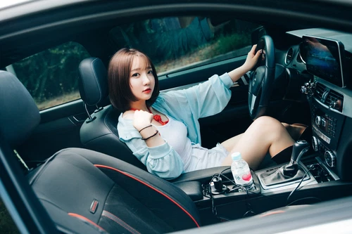 孙乐乐 손예은(孫樂樂) NO.049 SMCarXXX - 在线看可下载原图