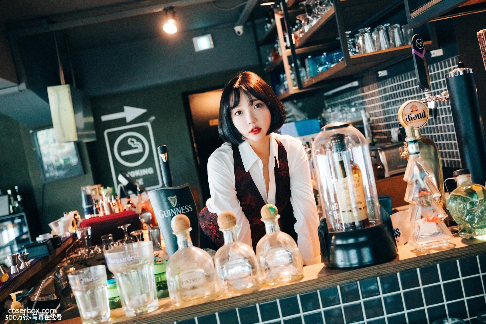 孙乐乐 손예은(孫樂樂) NO.051 Yeeun - Tainted Love Bar + S - 在线看可下载原图