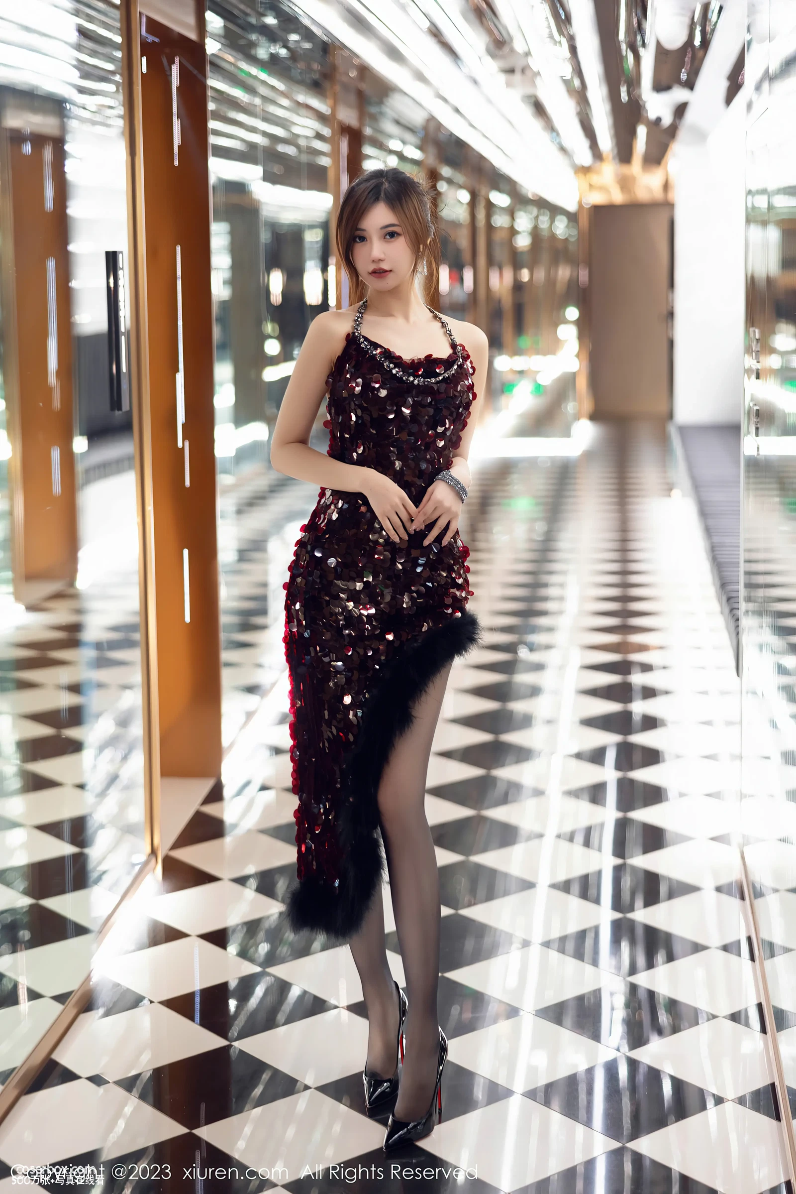 [Xiuren秀人网]2023.11.17 NO.7679 绮里嘉ula[98+1P／856MB] - 在线看可下载原图