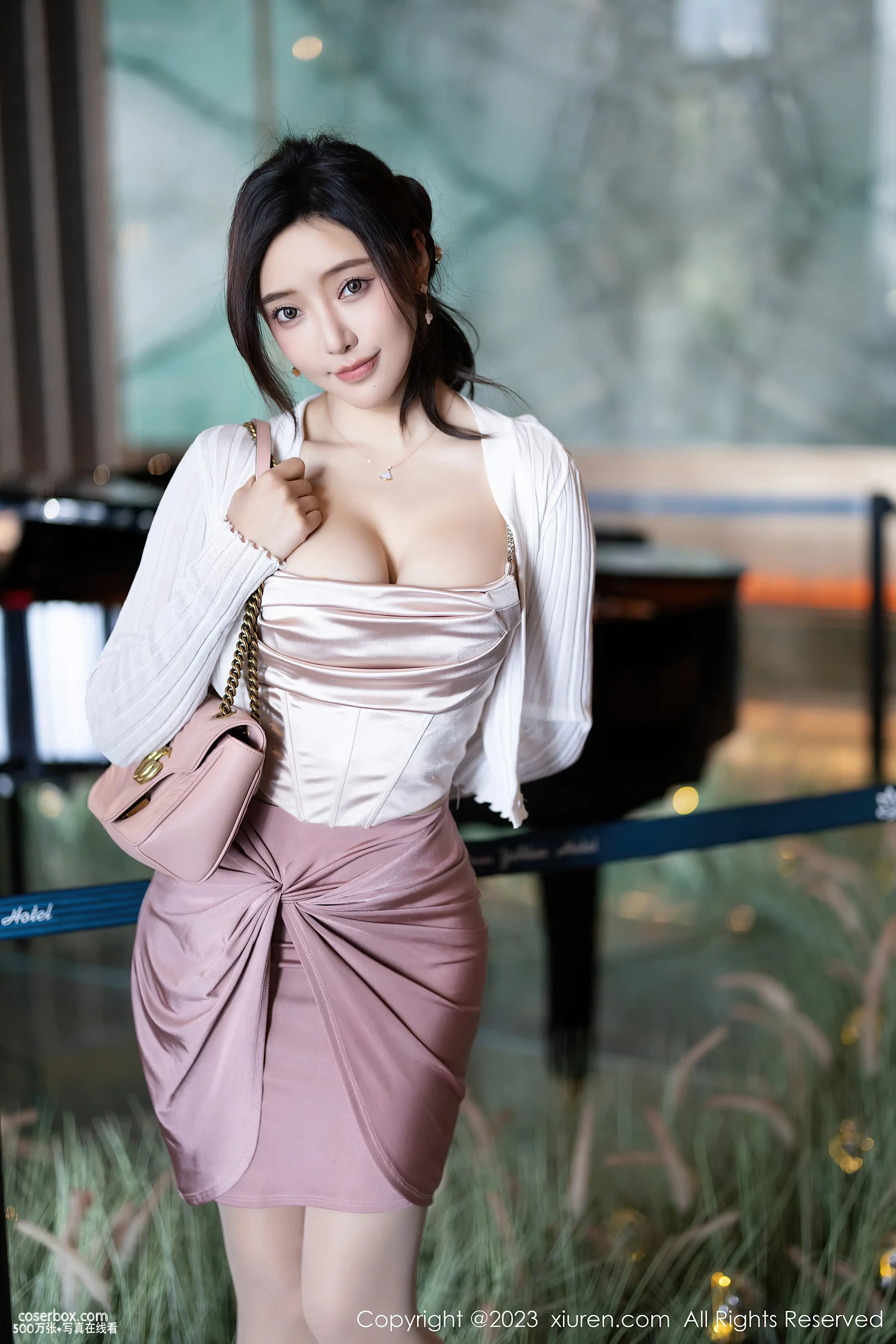 [Xiuren秀人网]2023.11.09 NO.7640 王馨瑶yanni[88+1P／716MB] - 在线看可下载原图