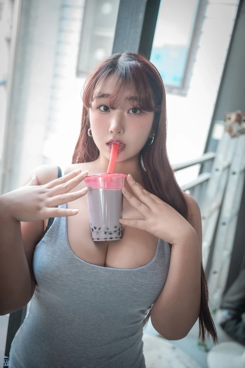 BlueCake NO.057 Ggubbu Bubble Tea Challenge [129P 1.34GB] - 在线看可下载原图